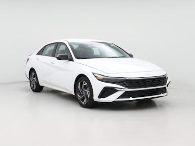 White 2025 Hyundai Elantra SEL Sport