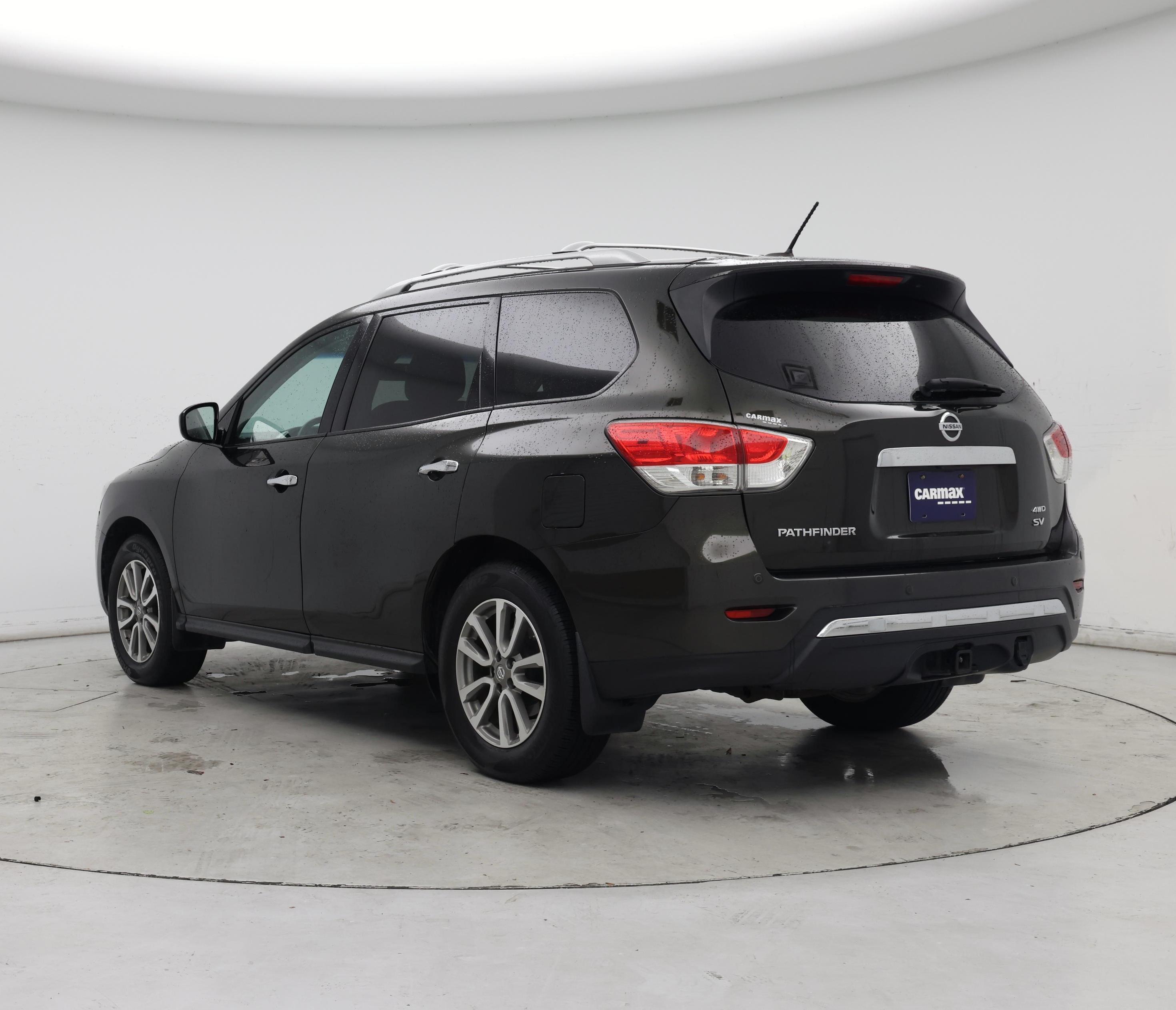 Thumbnail: 2015 Nissan Pathfinder - 2