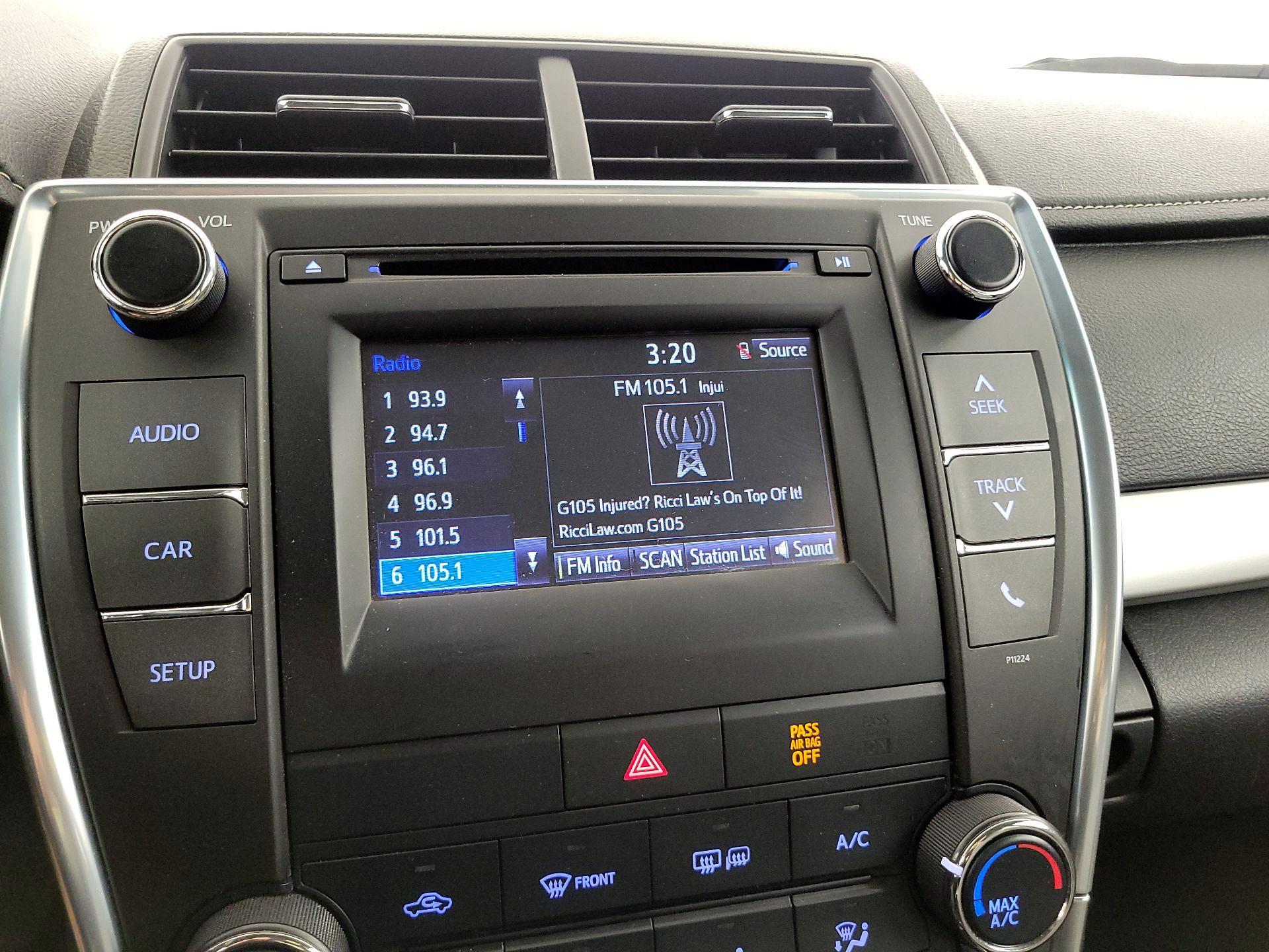 Thumbnail: 2016 Toyota Camry - 13
