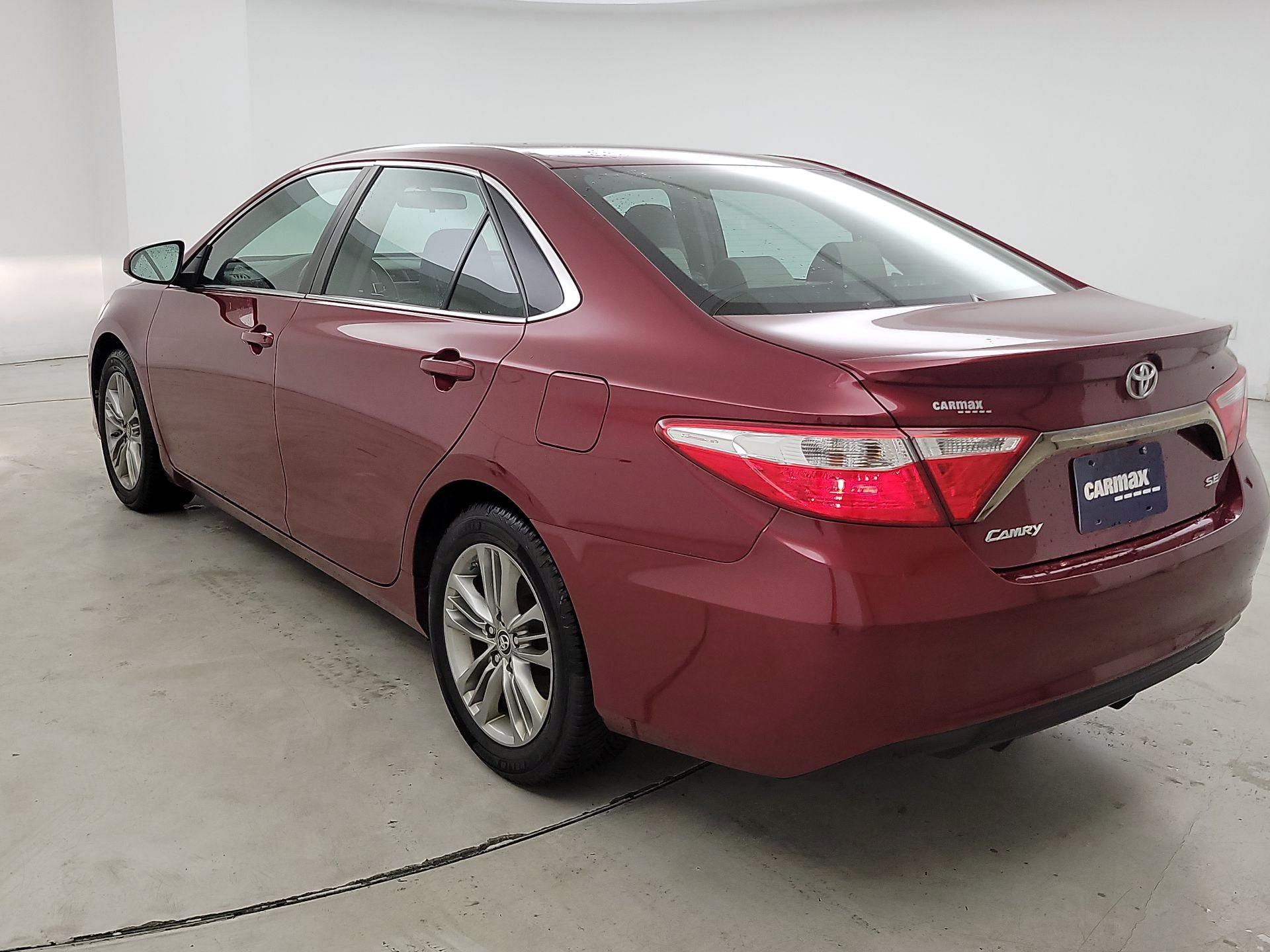 Thumbnail: 2016 Toyota Camry - 7