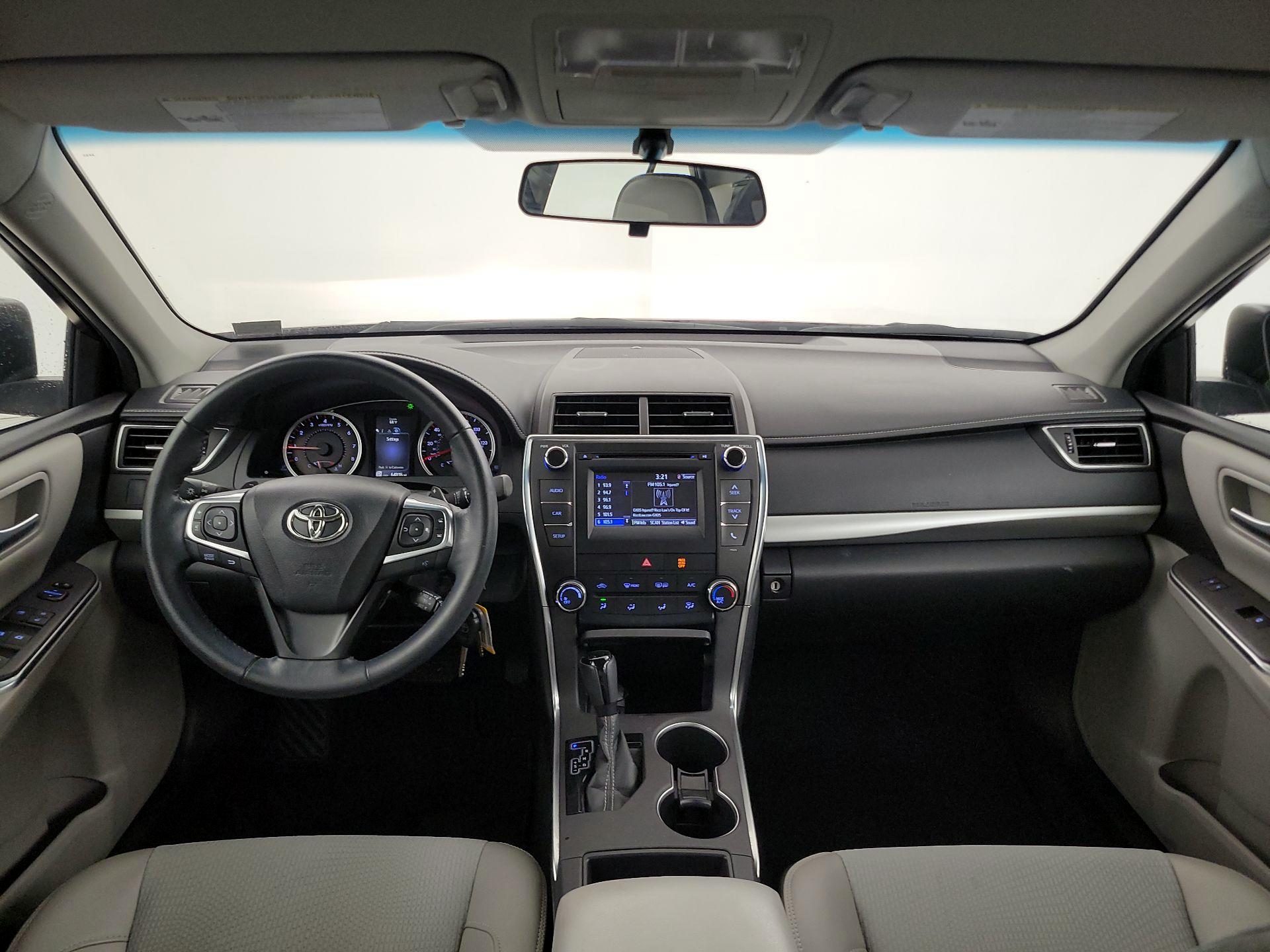 Thumbnail: 2016 Toyota Camry - 8