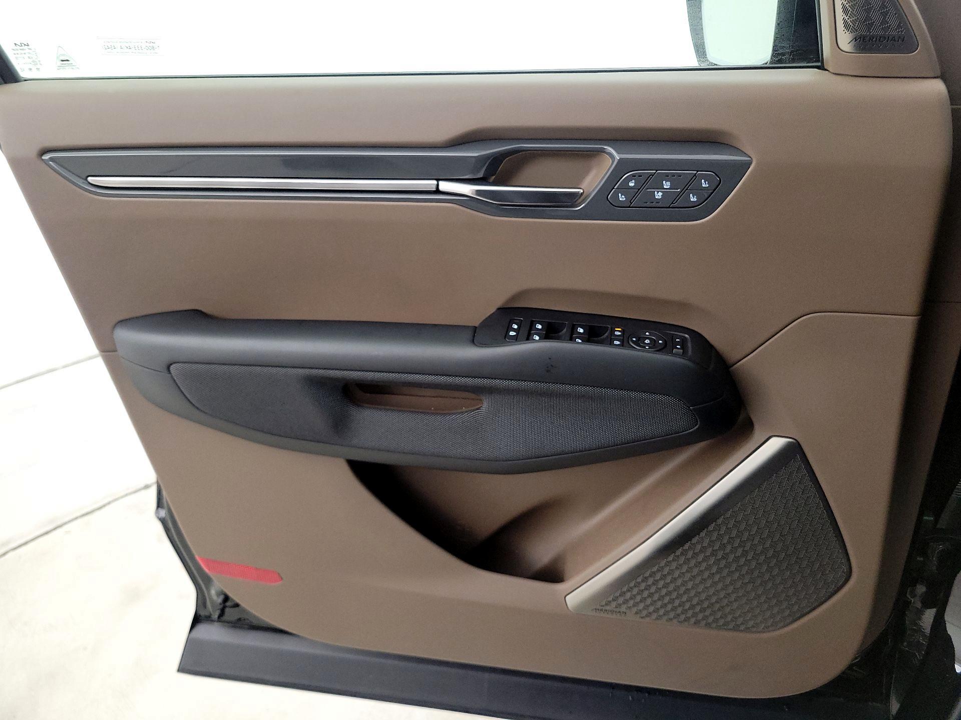 Thumbnail: 2024 Kia EV9 - 12