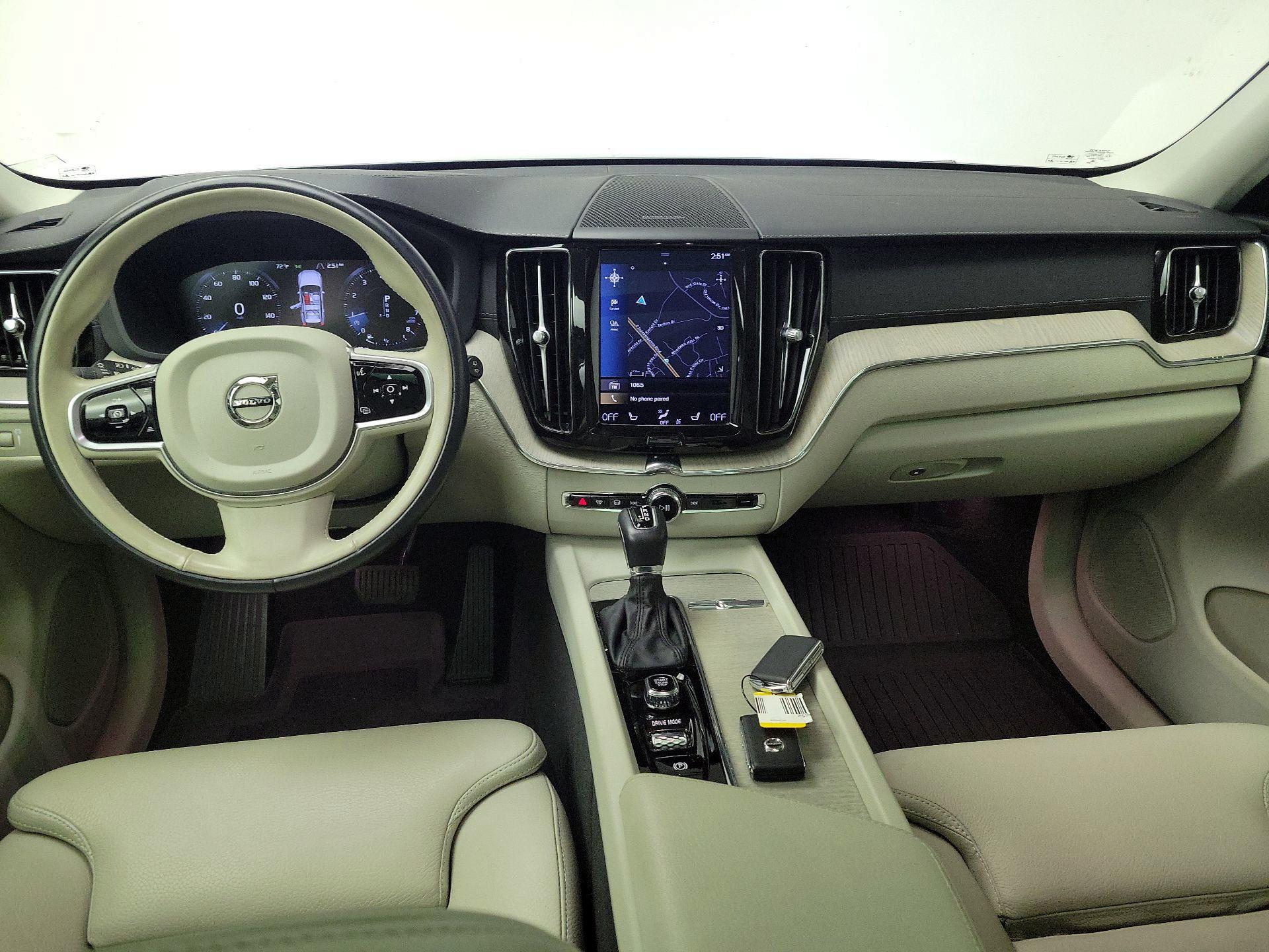 Thumbnail: 2020 Volvo XC60 - 9