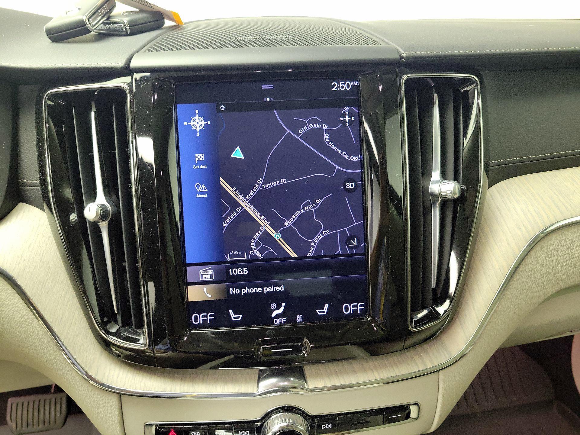 Thumbnail: 2020 Volvo XC60 - 14