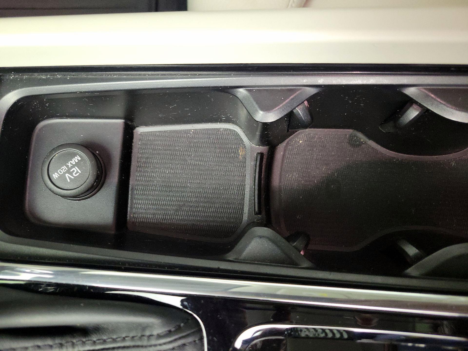 Thumbnail: 2020 Volvo XC60 - 19