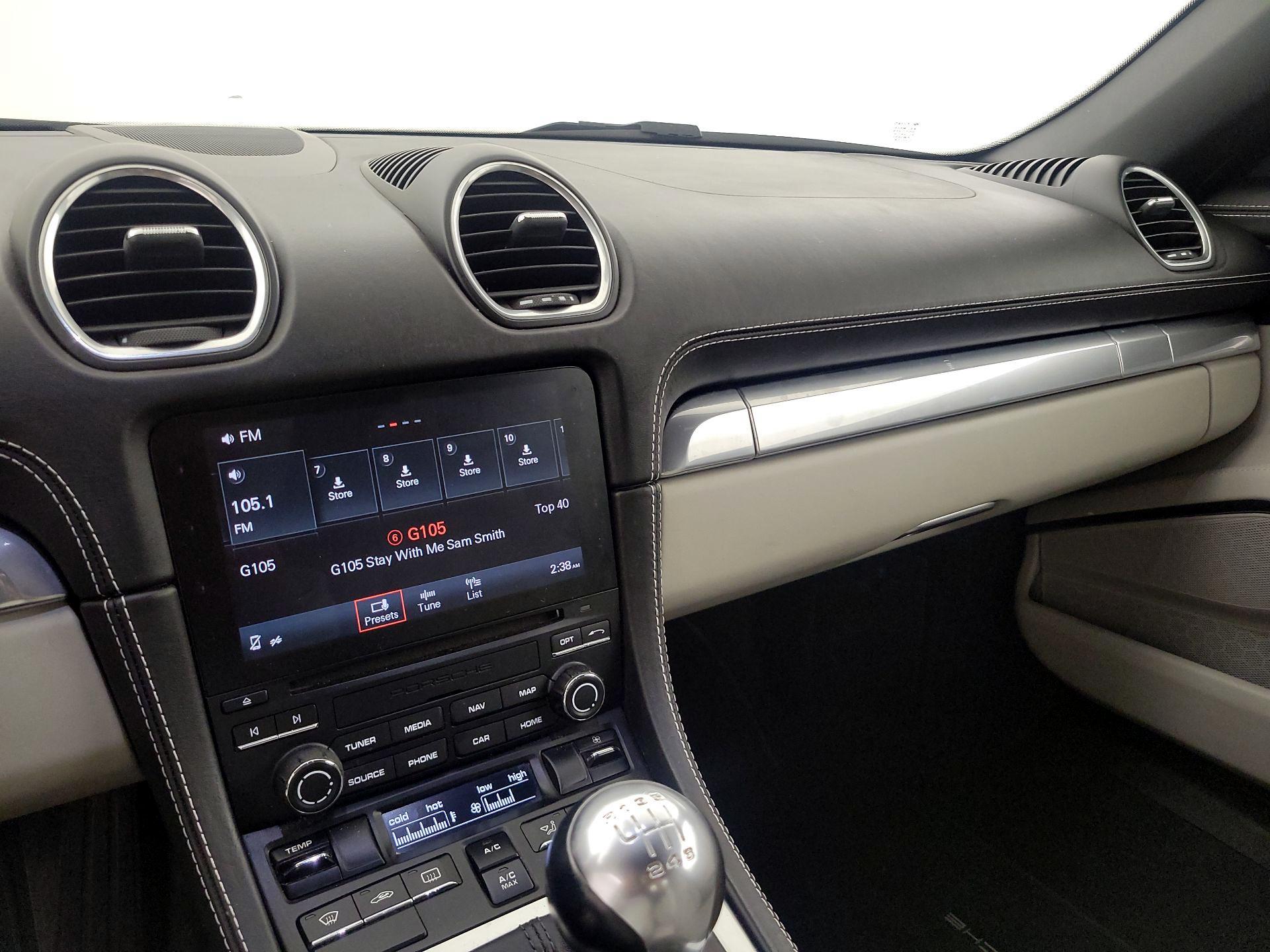 Thumbnail: 2017 Porsche 718 Boxster - 14