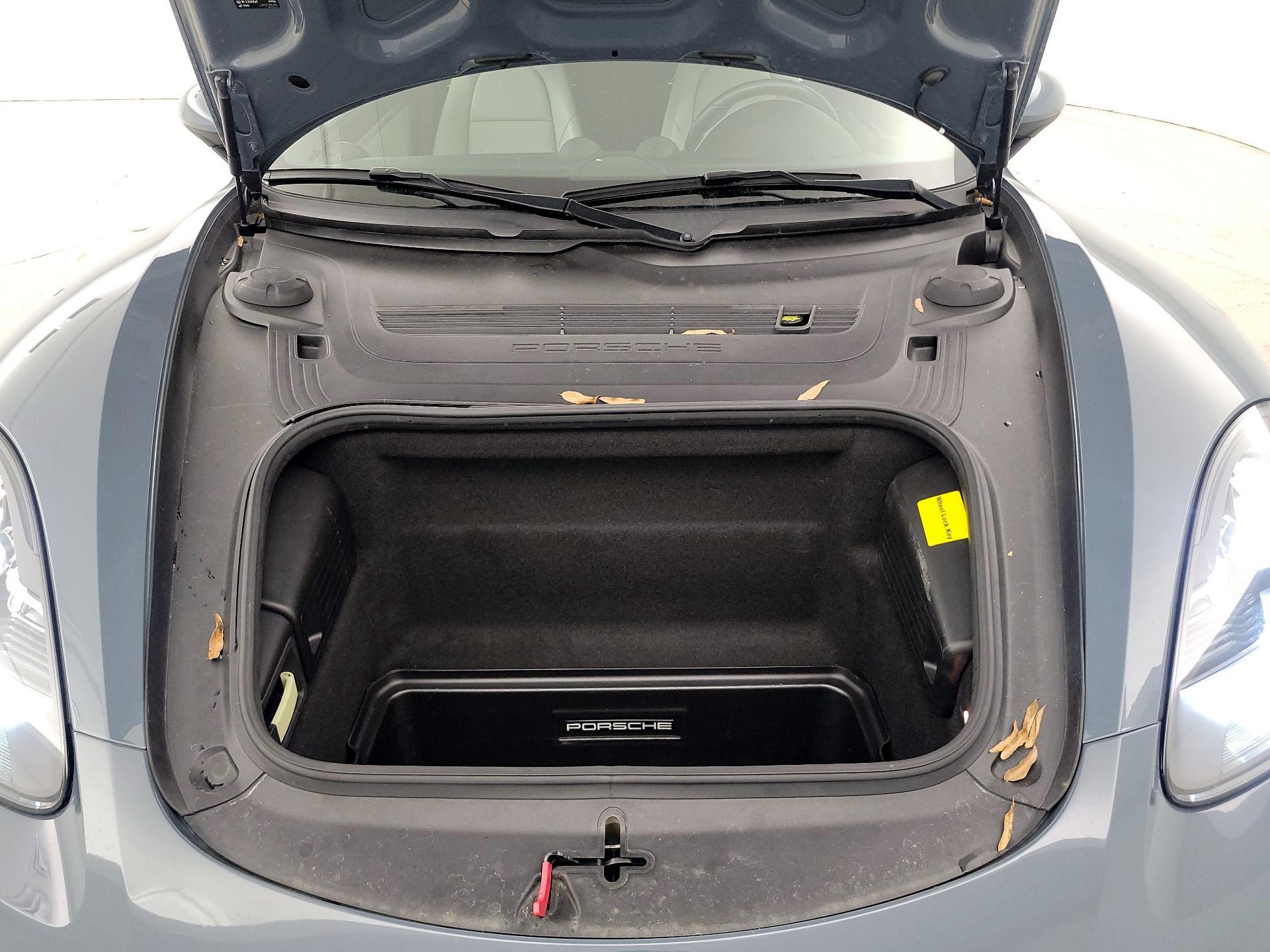 Thumbnail: 2017 Porsche 718 Boxster - 19