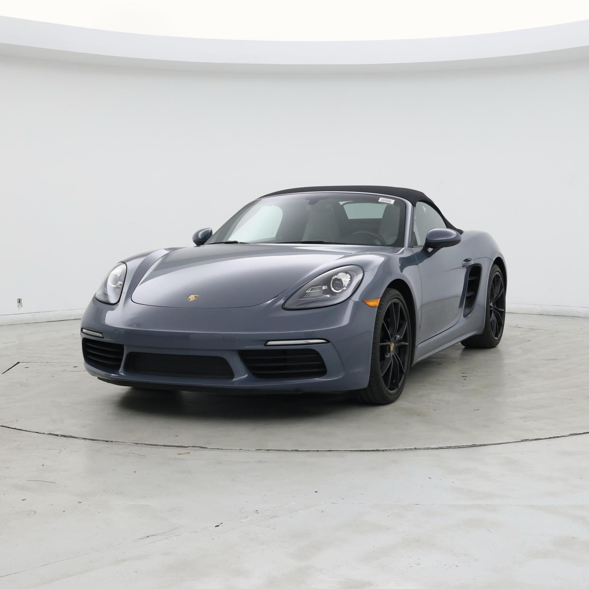 Thumbnail: 2017 Porsche 718 Boxster - 4
