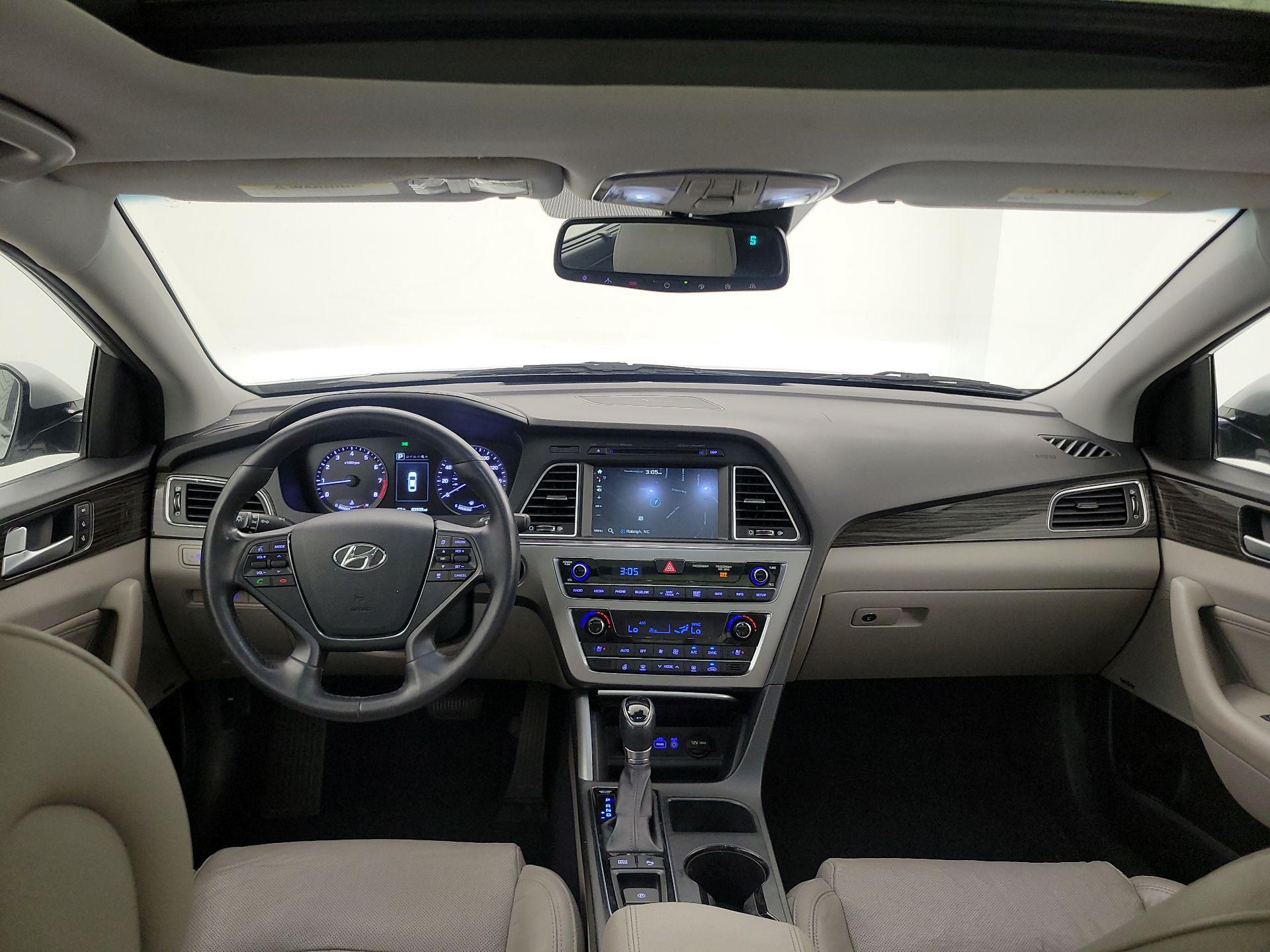 Thumbnail: 2015 Hyundai Sonata - 9