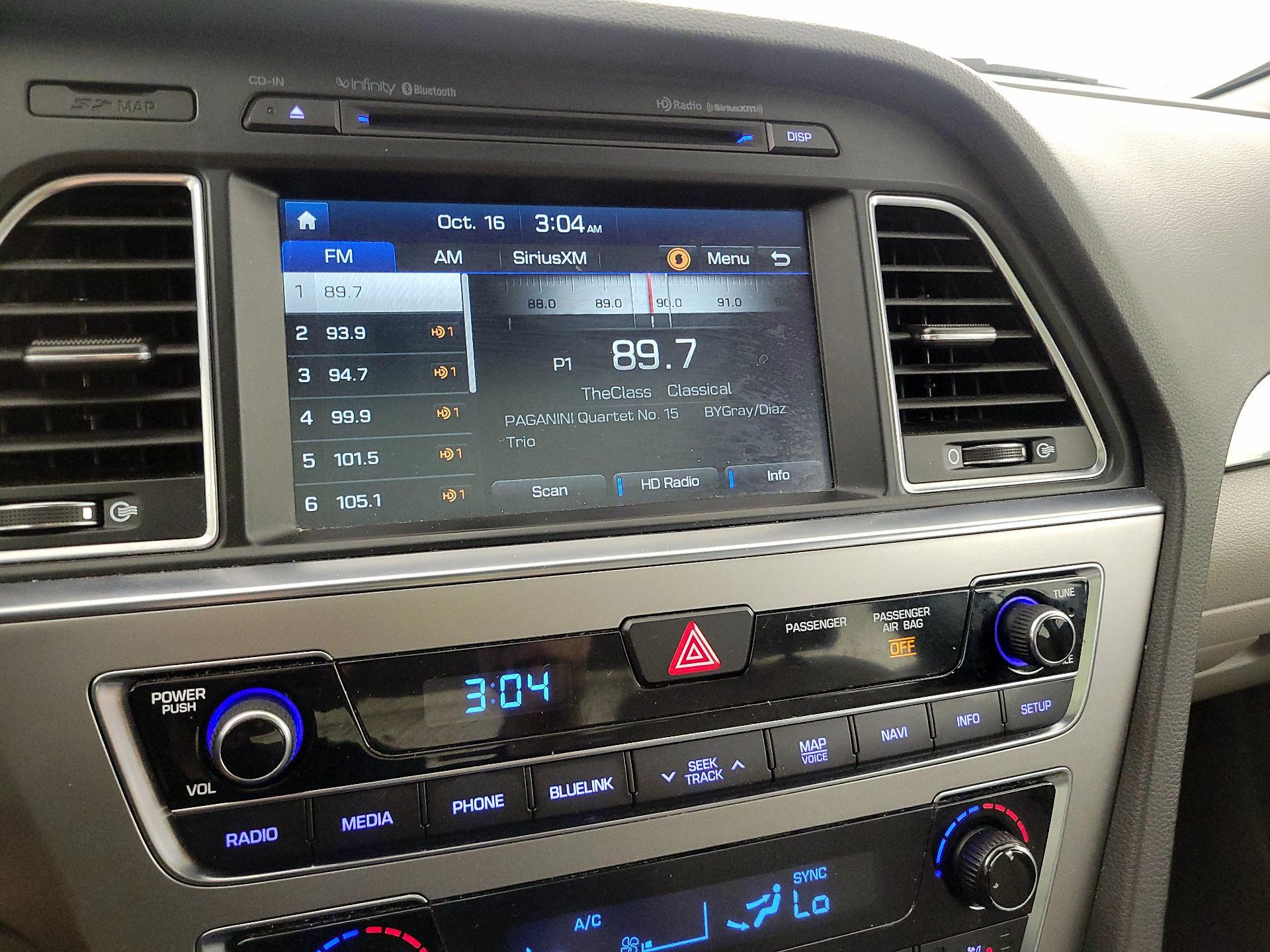 Thumbnail: 2015 Hyundai Sonata - 16