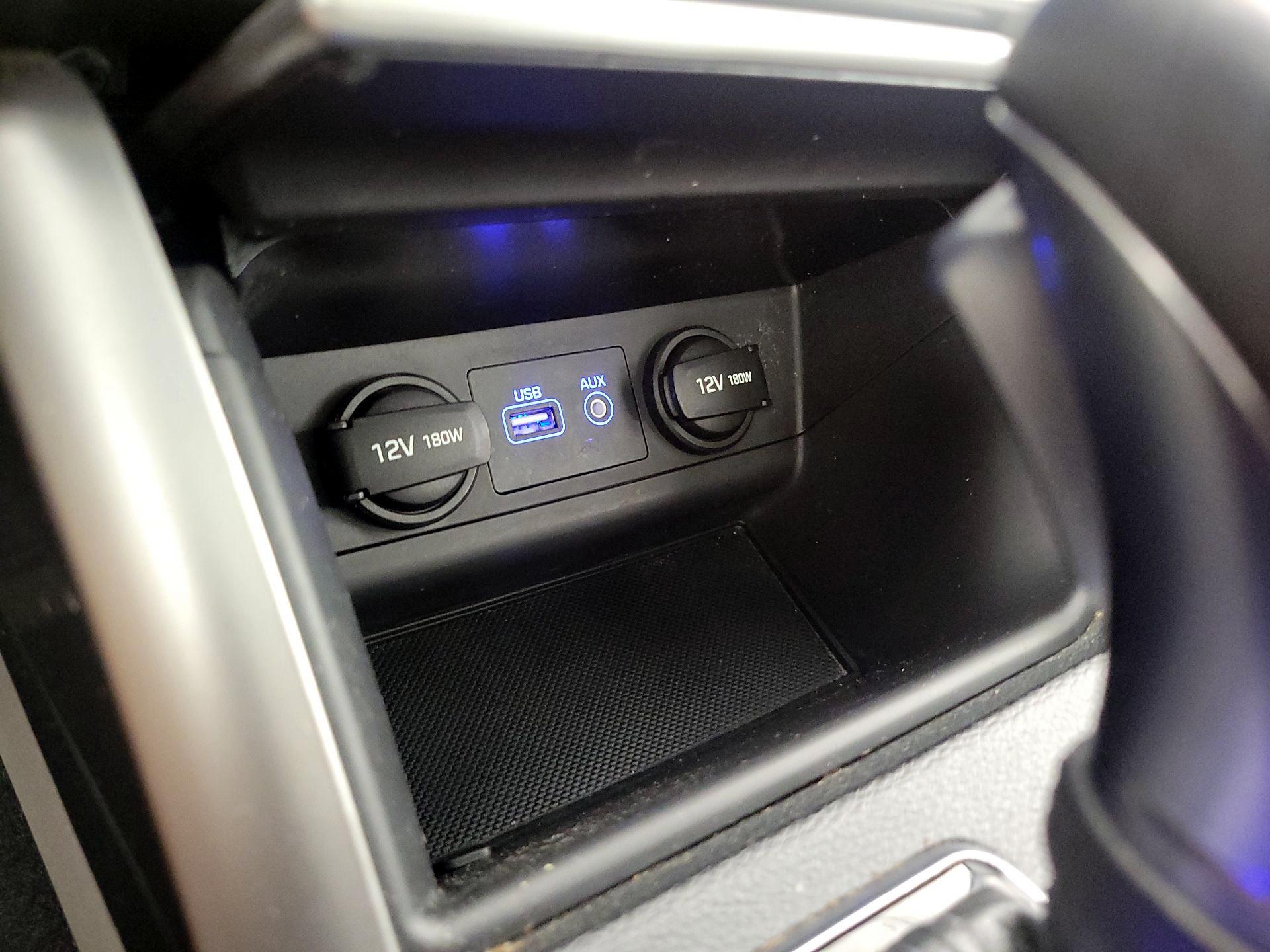 Thumbnail: 2015 Hyundai Sonata - 19