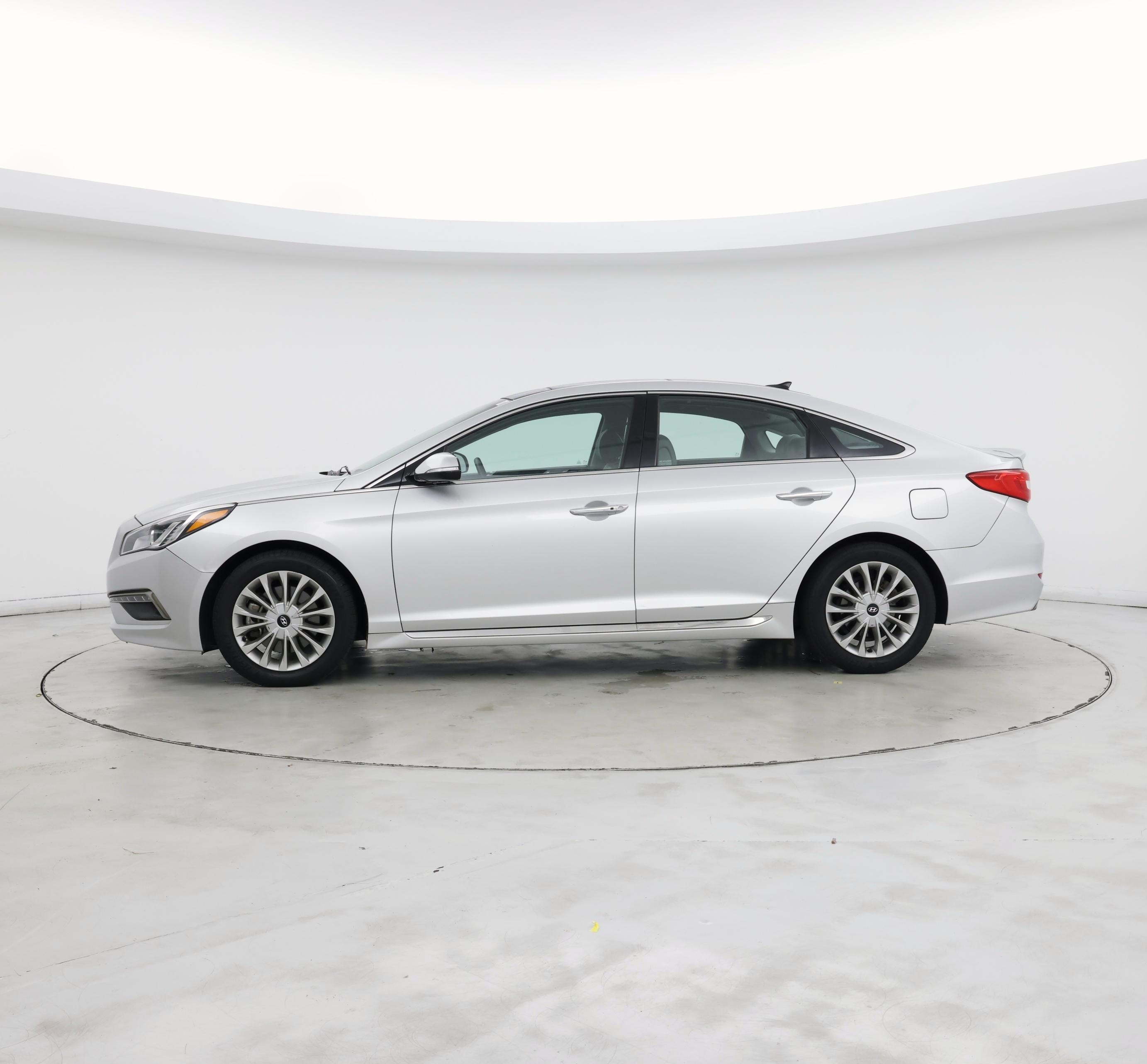 Thumbnail: 2015 Hyundai Sonata - 3