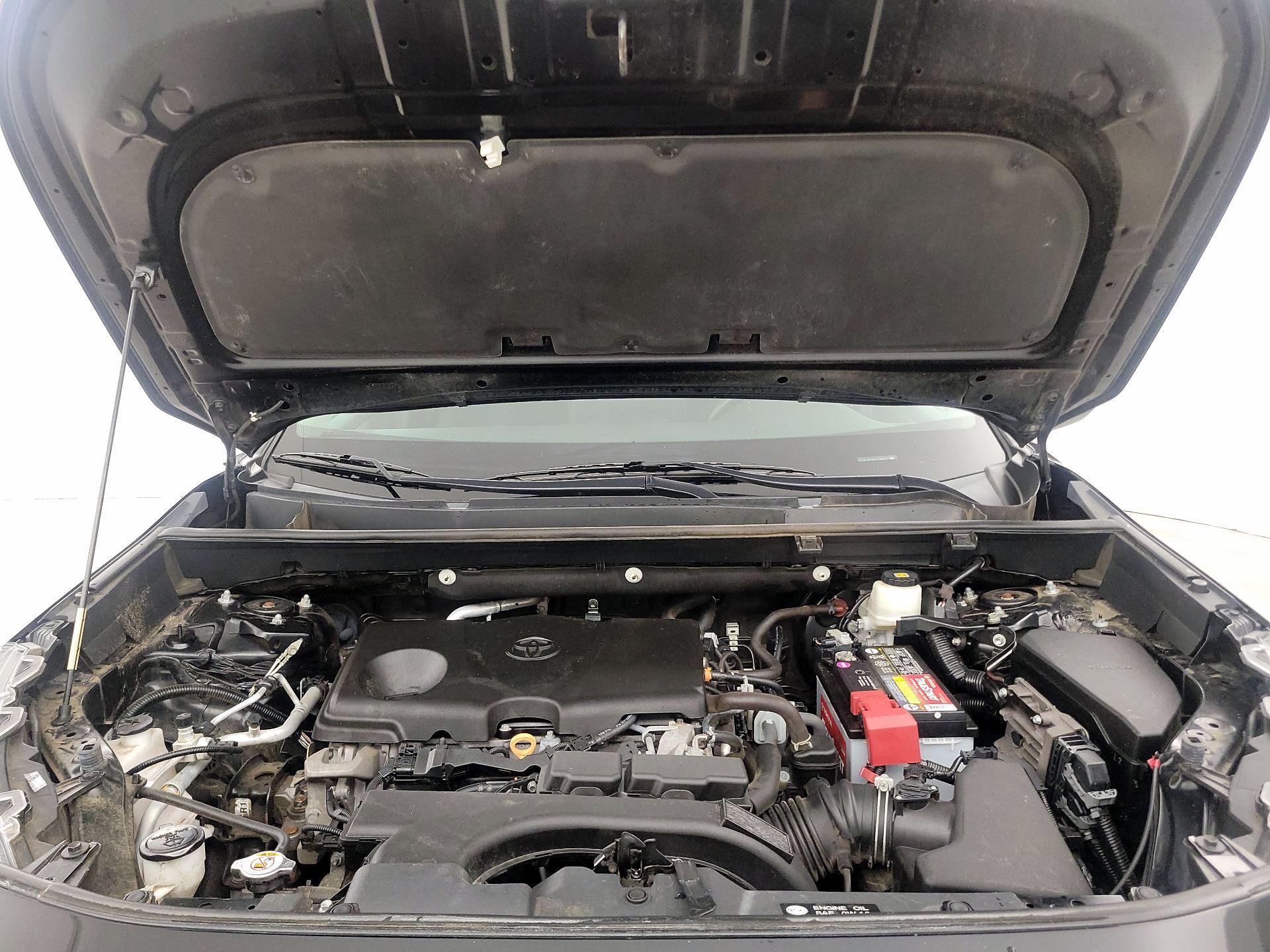 Thumbnail: 2020 Toyota RAV4 - 19