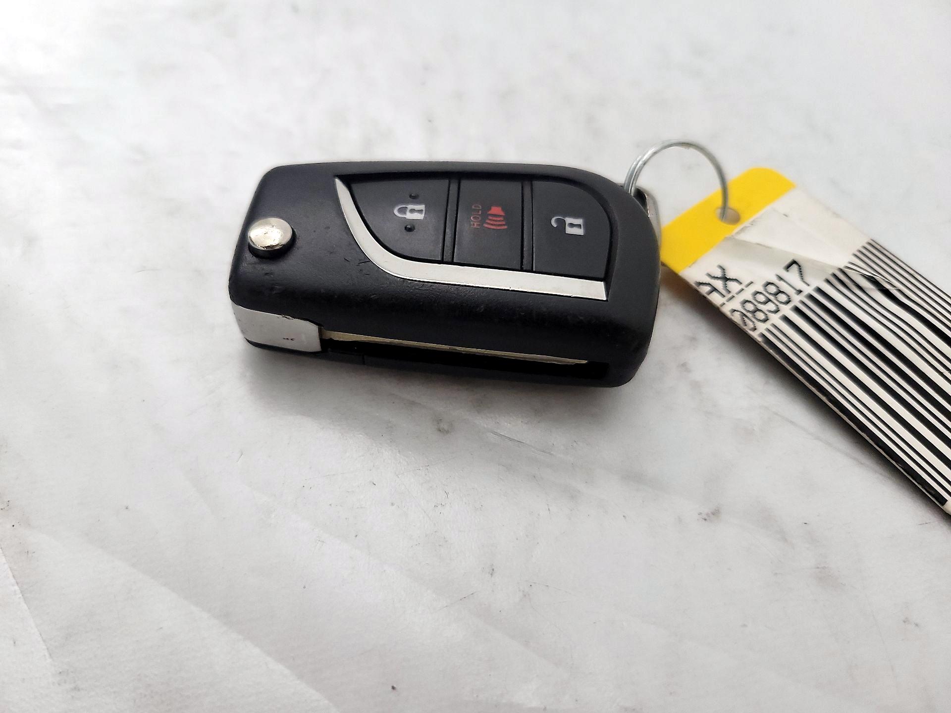 Thumbnail: 2020 Toyota RAV4 - 20