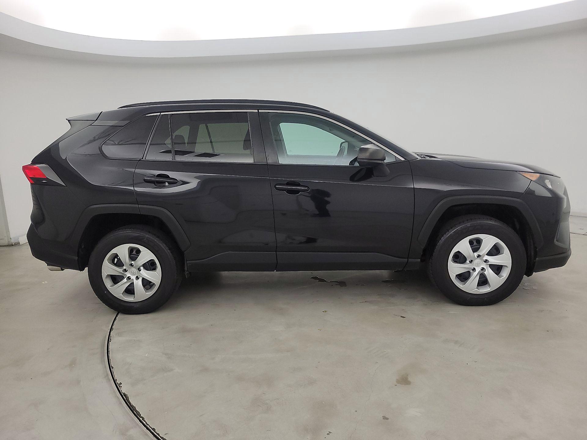 Thumbnail: 2020 Toyota RAV4 - 4