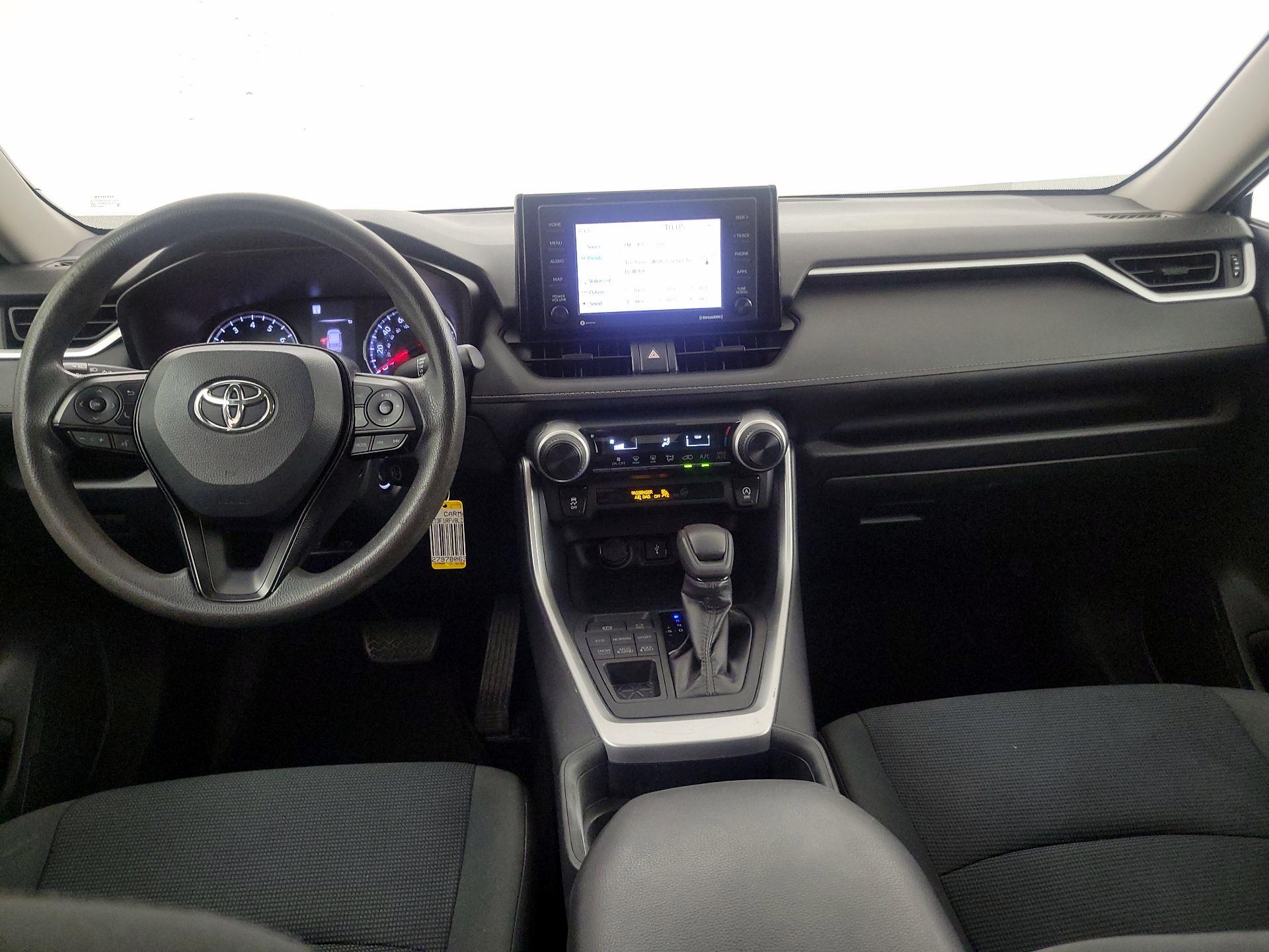 Thumbnail: 2020 Toyota RAV4 - 8