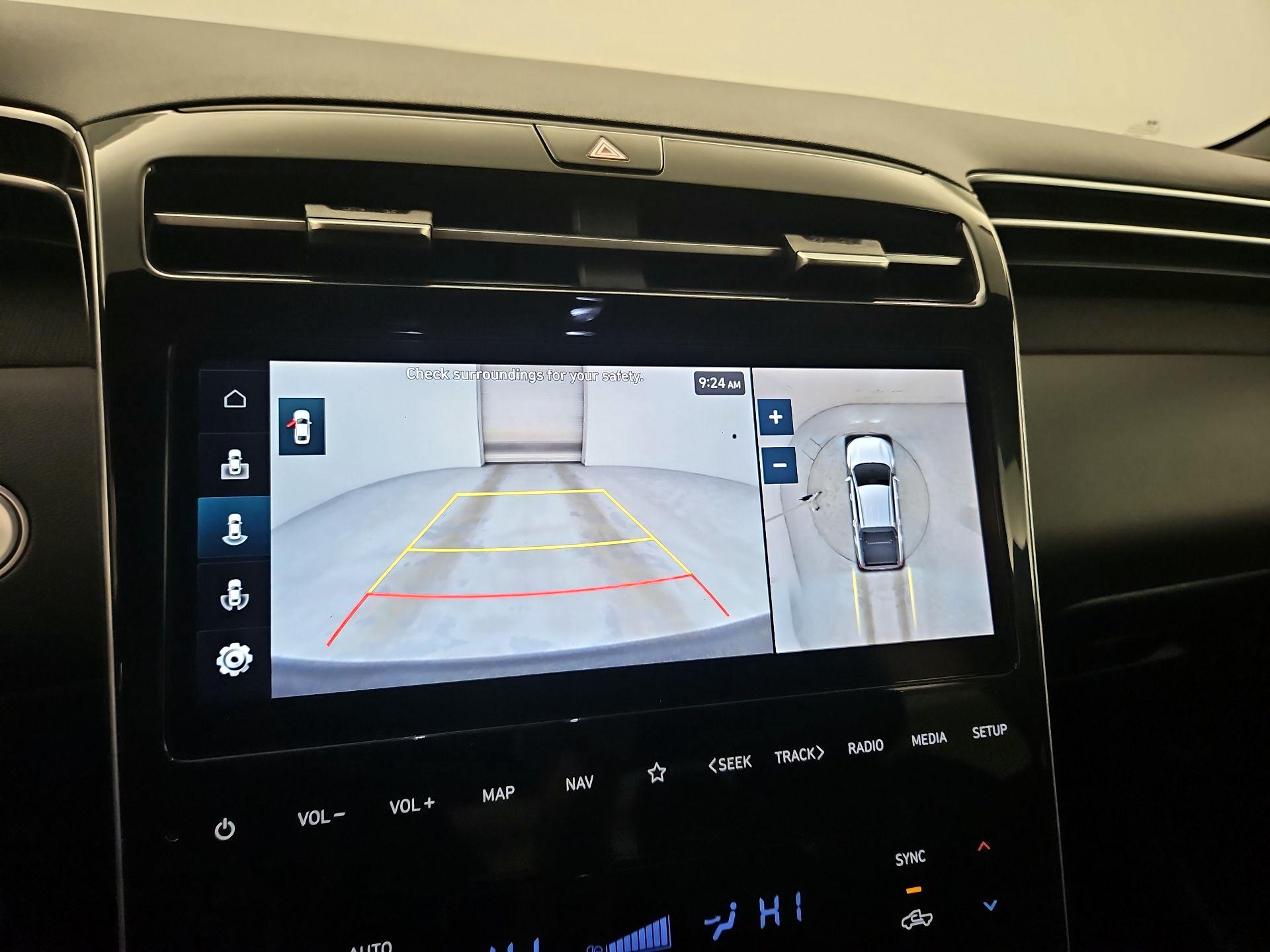 Thumbnail: 2023 Hyundai Santa Cruz - 15