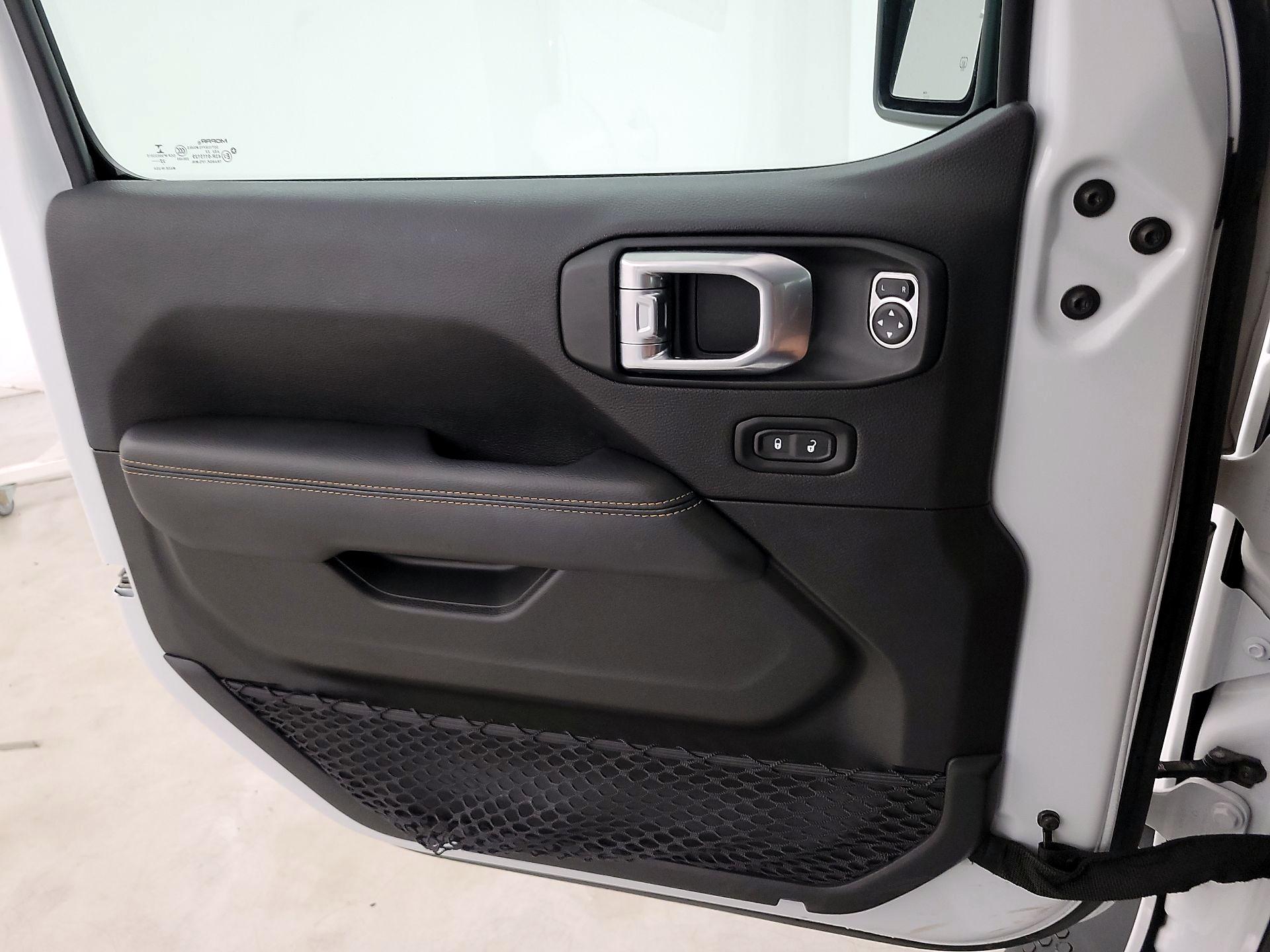 Thumbnail: 2023 Jeep Wrangler - 10