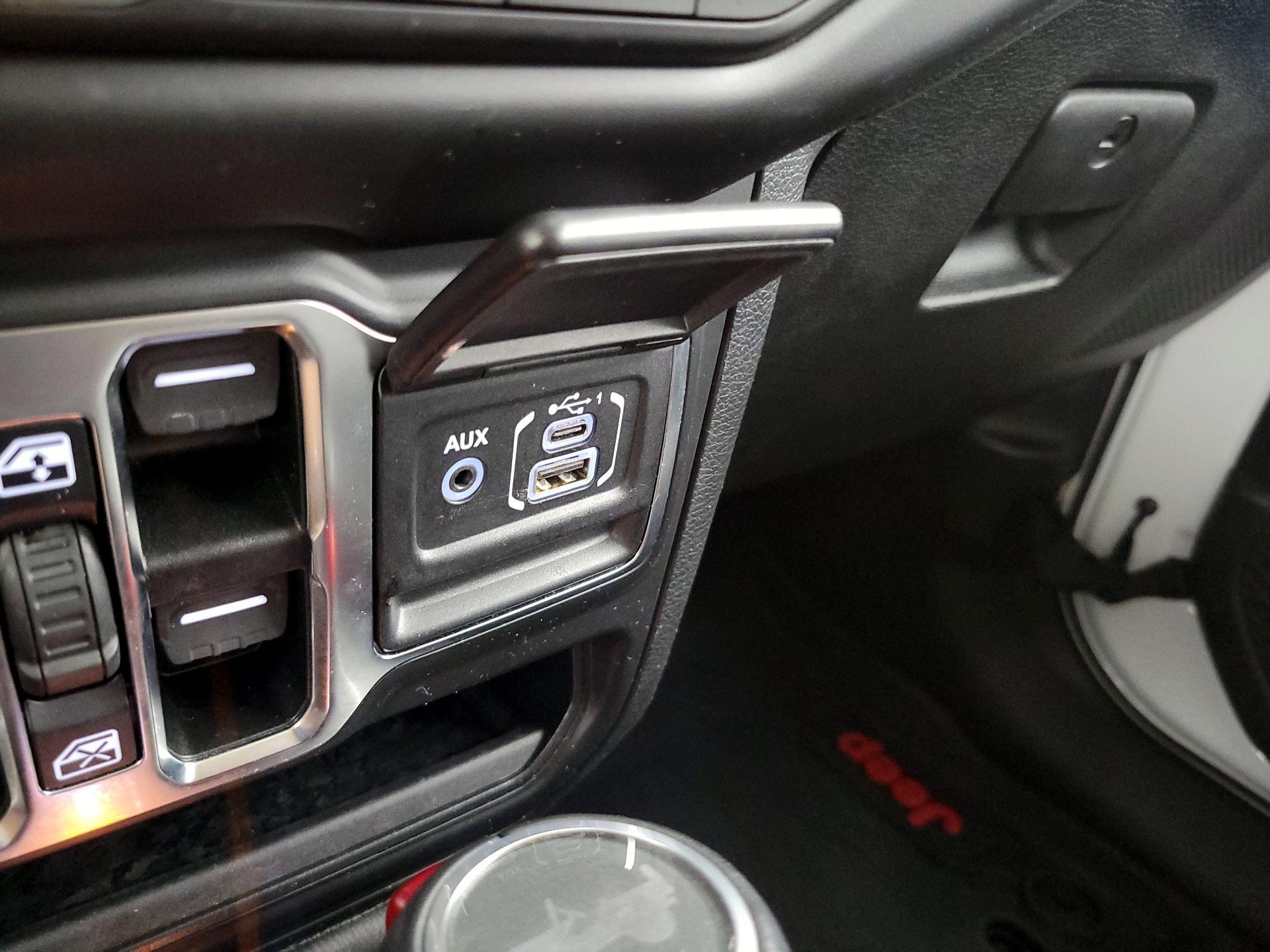 Thumbnail: 2023 Jeep Wrangler - 17