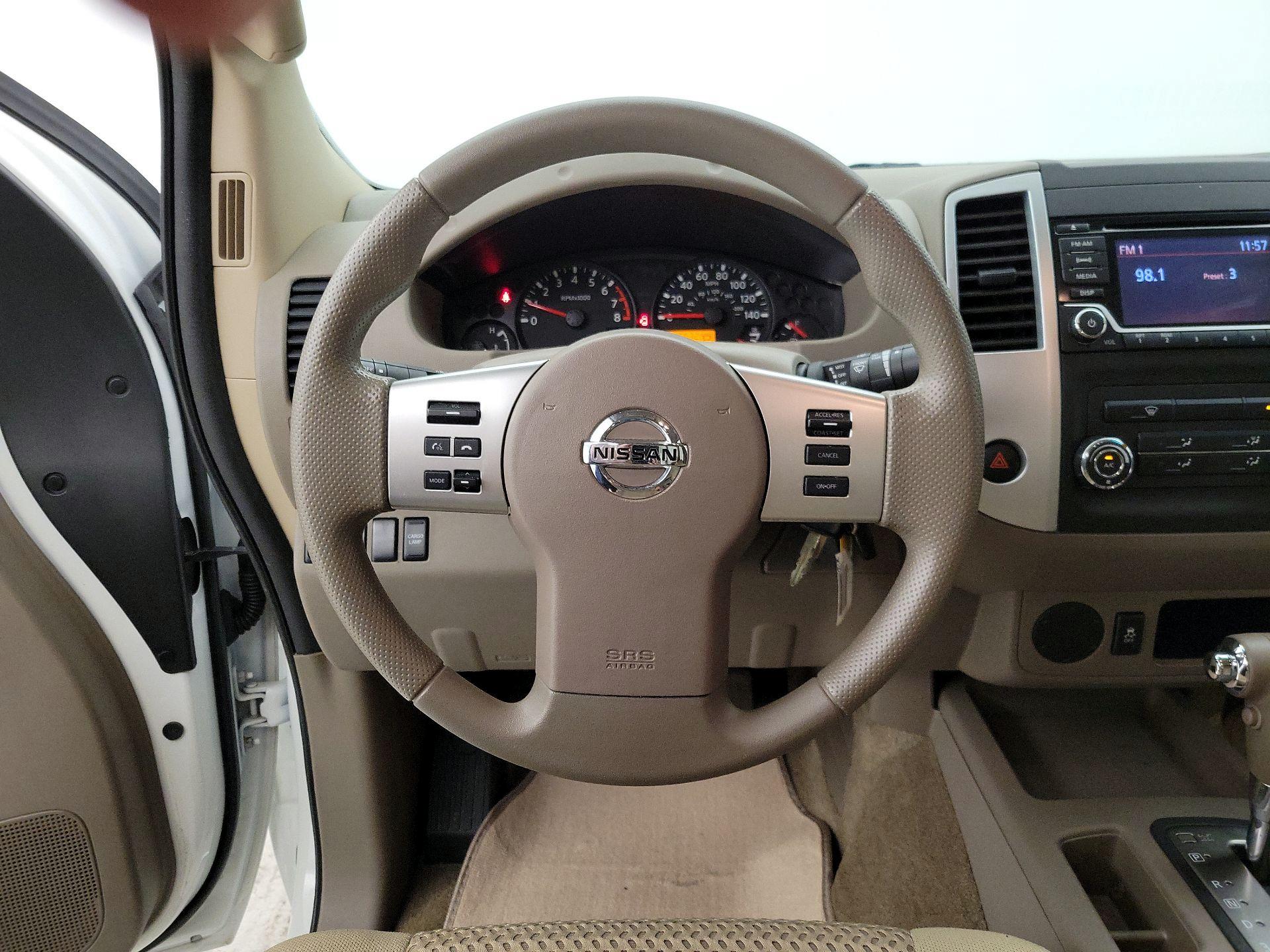 Thumbnail: 2015 Nissan Frontier - 10