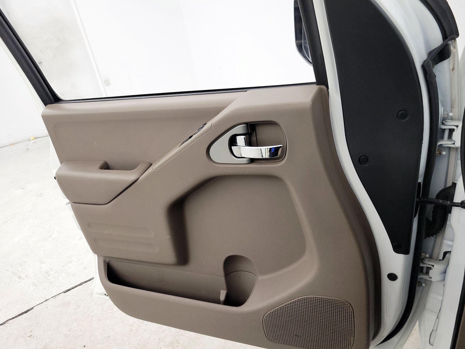 Thumbnail: 2015 Nissan Frontier - 12