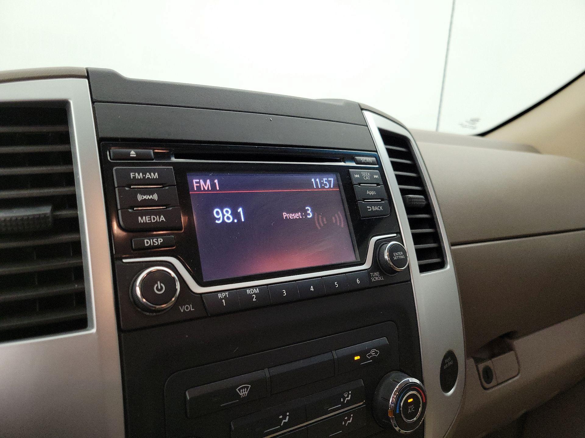Thumbnail: 2015 Nissan Frontier - 14