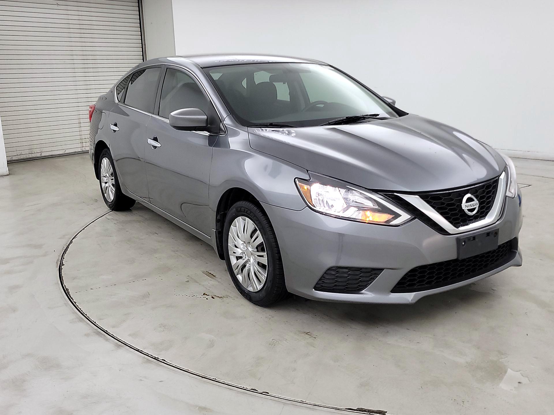 Thumbnail: 2016 Nissan Sentra - 3