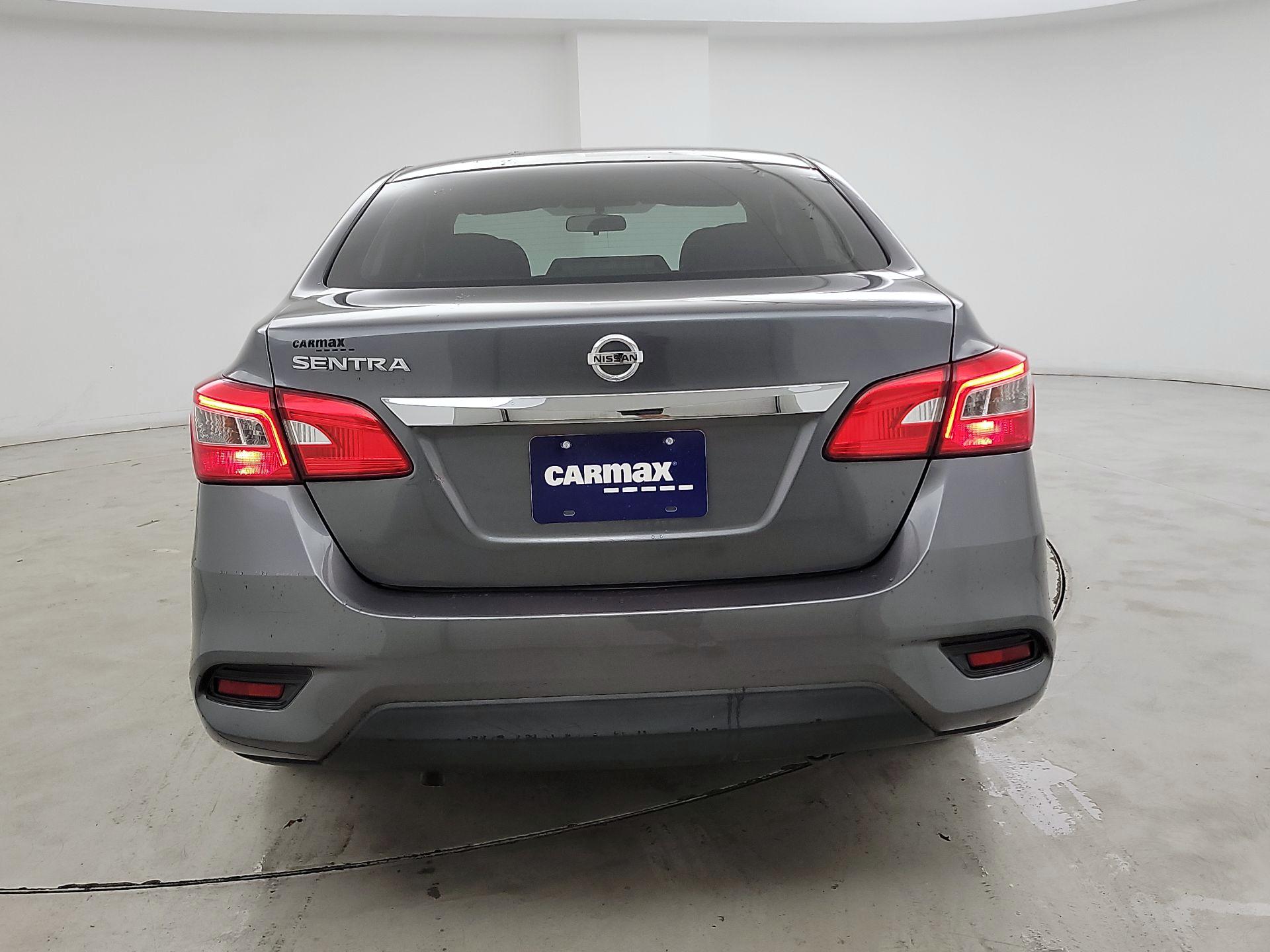 Thumbnail: 2016 Nissan Sentra - 6