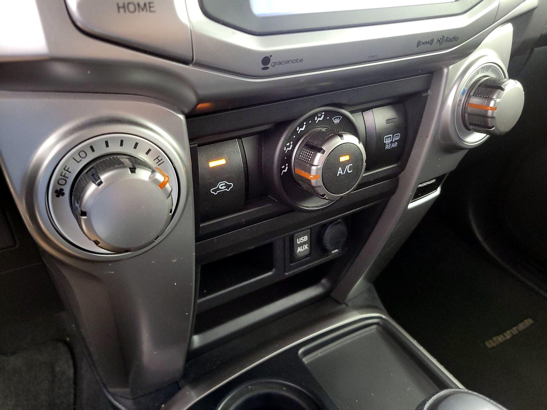 Thumbnail: 2019 Toyota 4Runner - 14