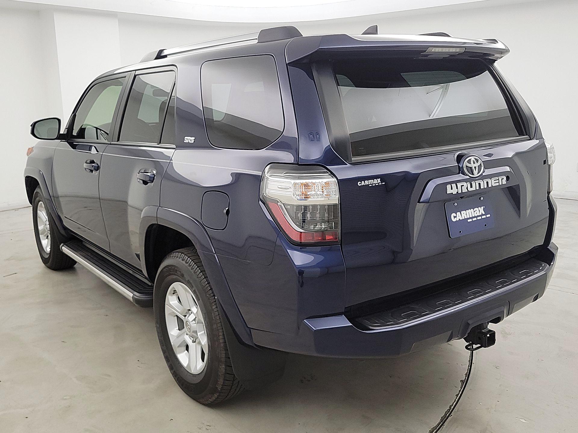 Thumbnail: 2019 Toyota 4Runner - 7