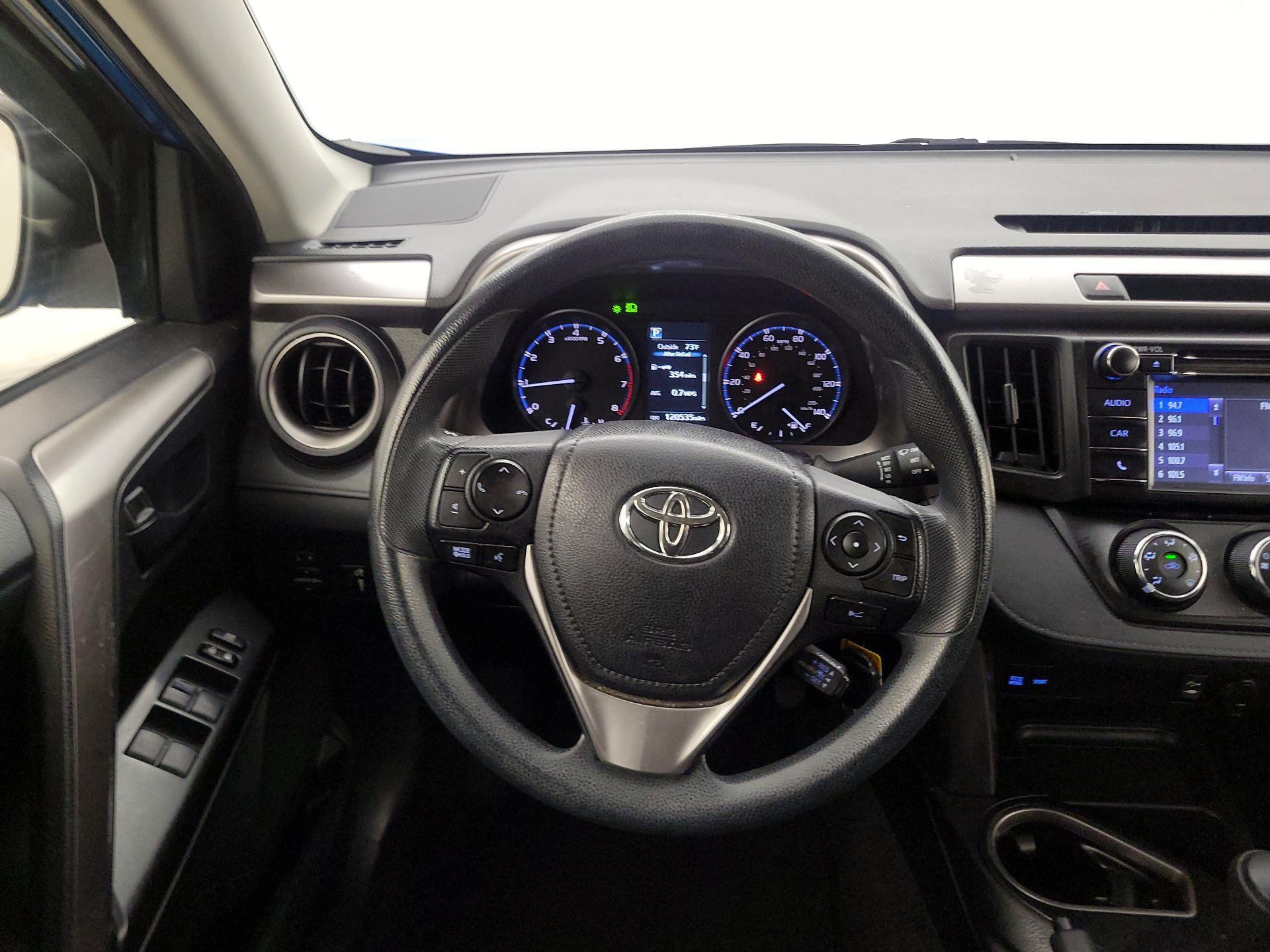 Thumbnail: 2017 Toyota RAV4 - 10