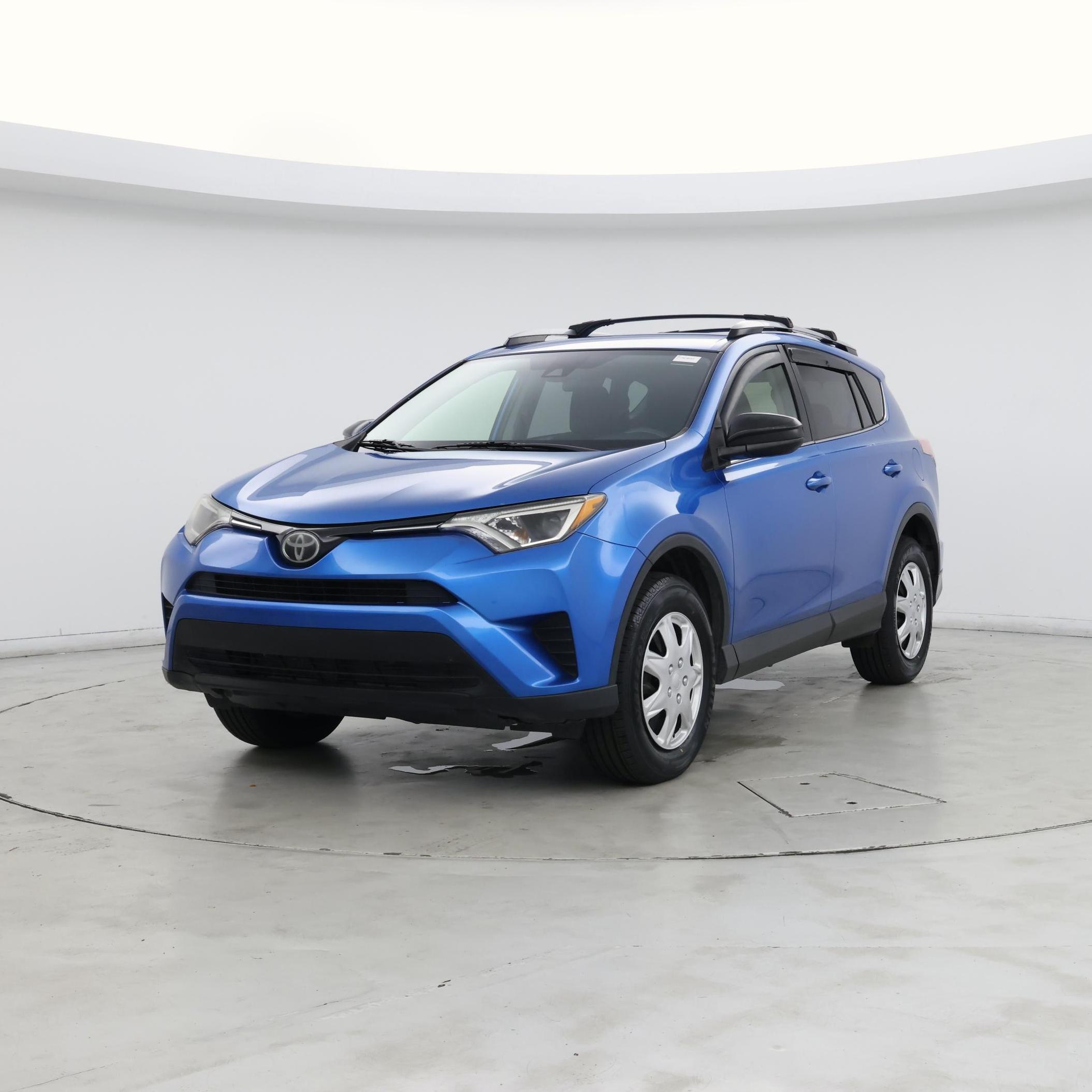 Thumbnail: 2017 Toyota RAV4 - 4