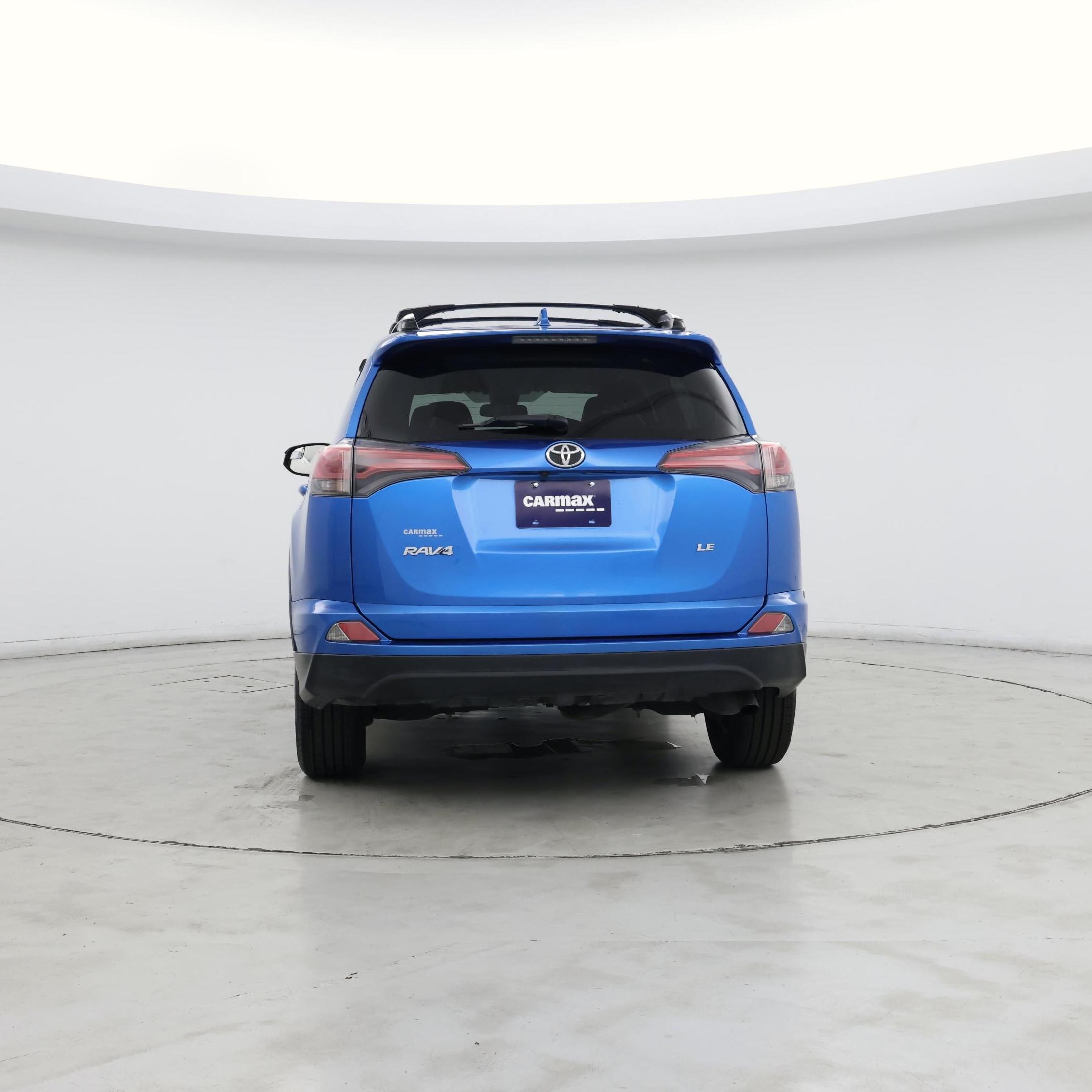 Thumbnail: 2017 Toyota RAV4 - 6