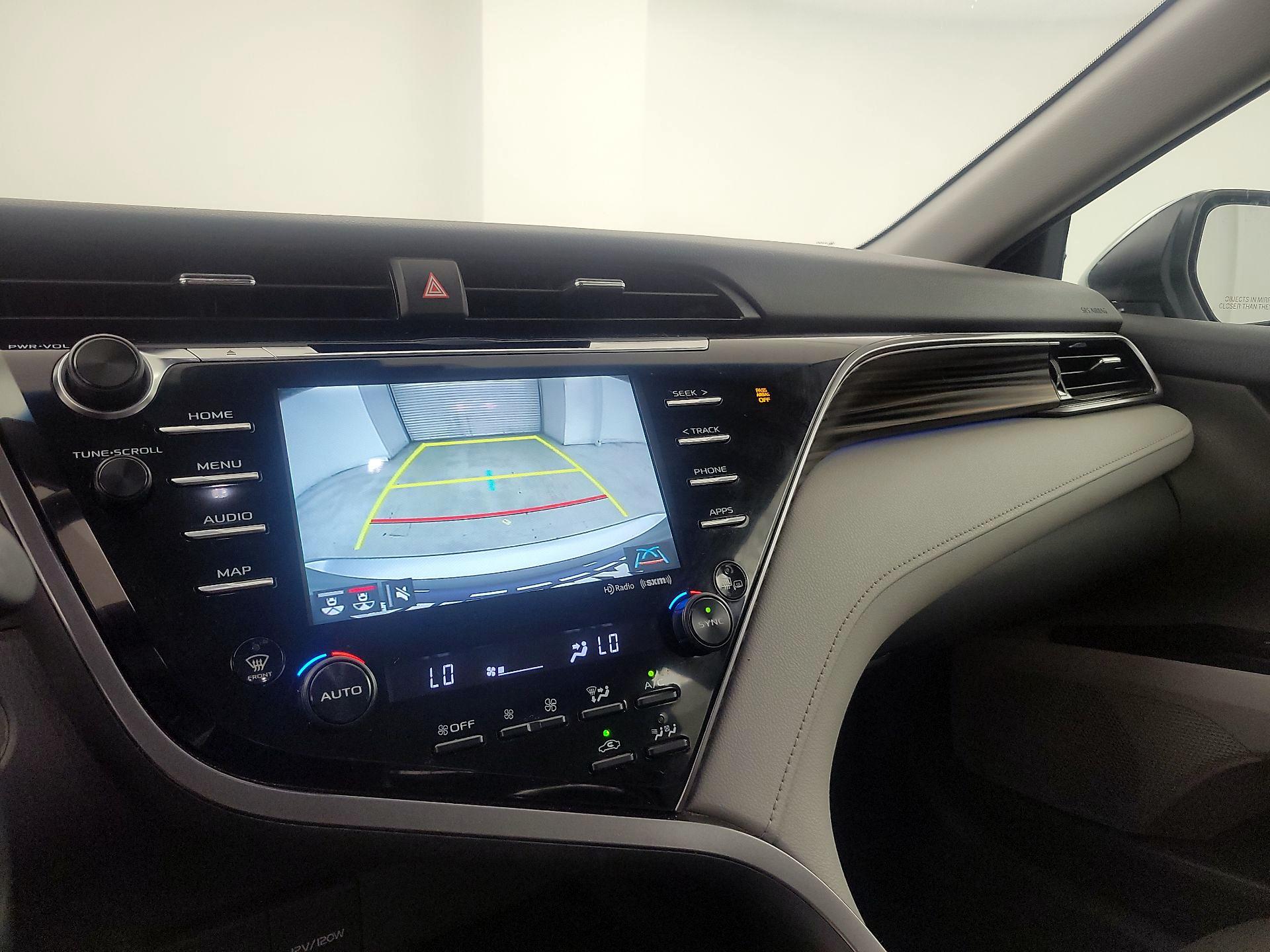 Thumbnail: 2020 Toyota Camry - 12
