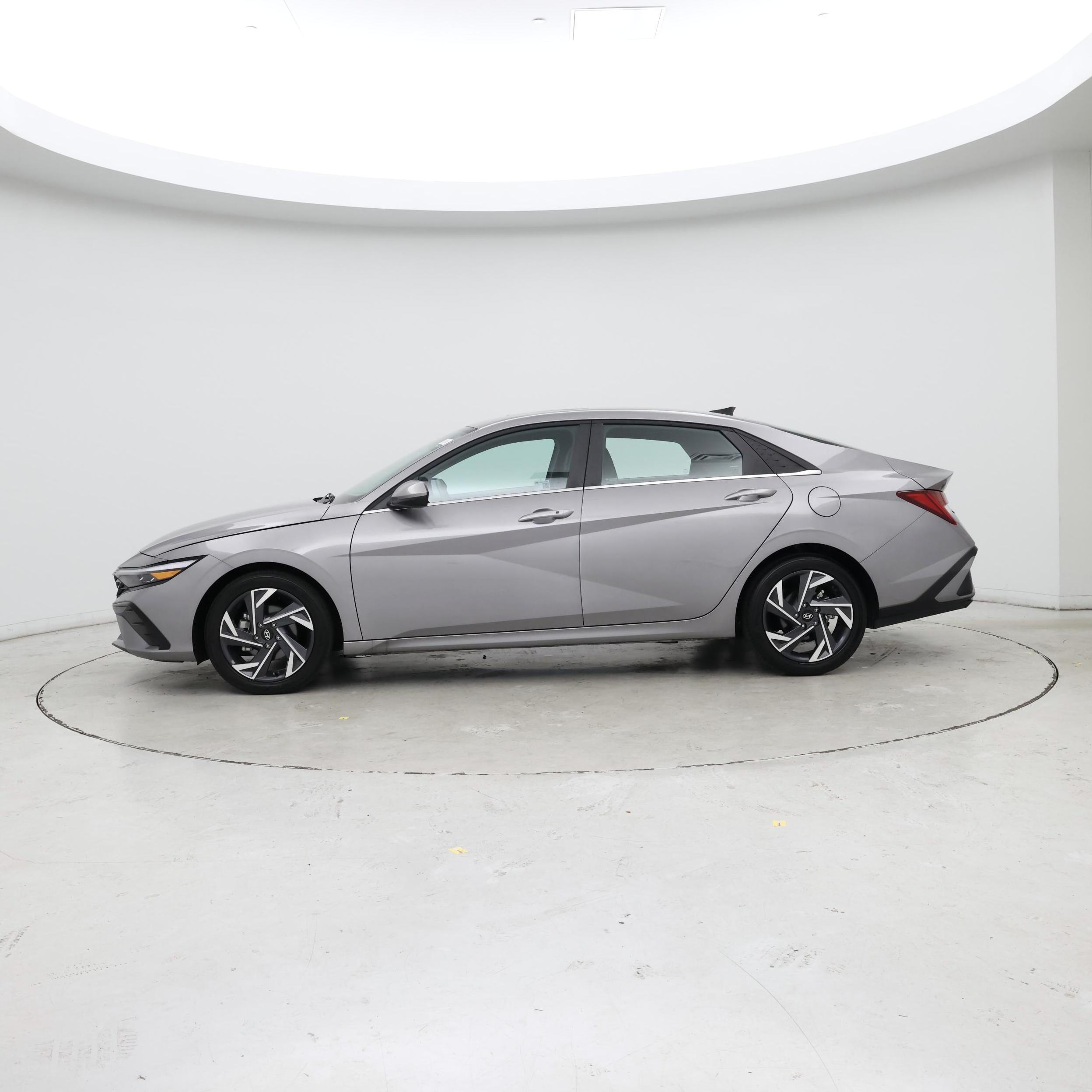 Thumbnail: 2025 Hyundai Elantra - 3