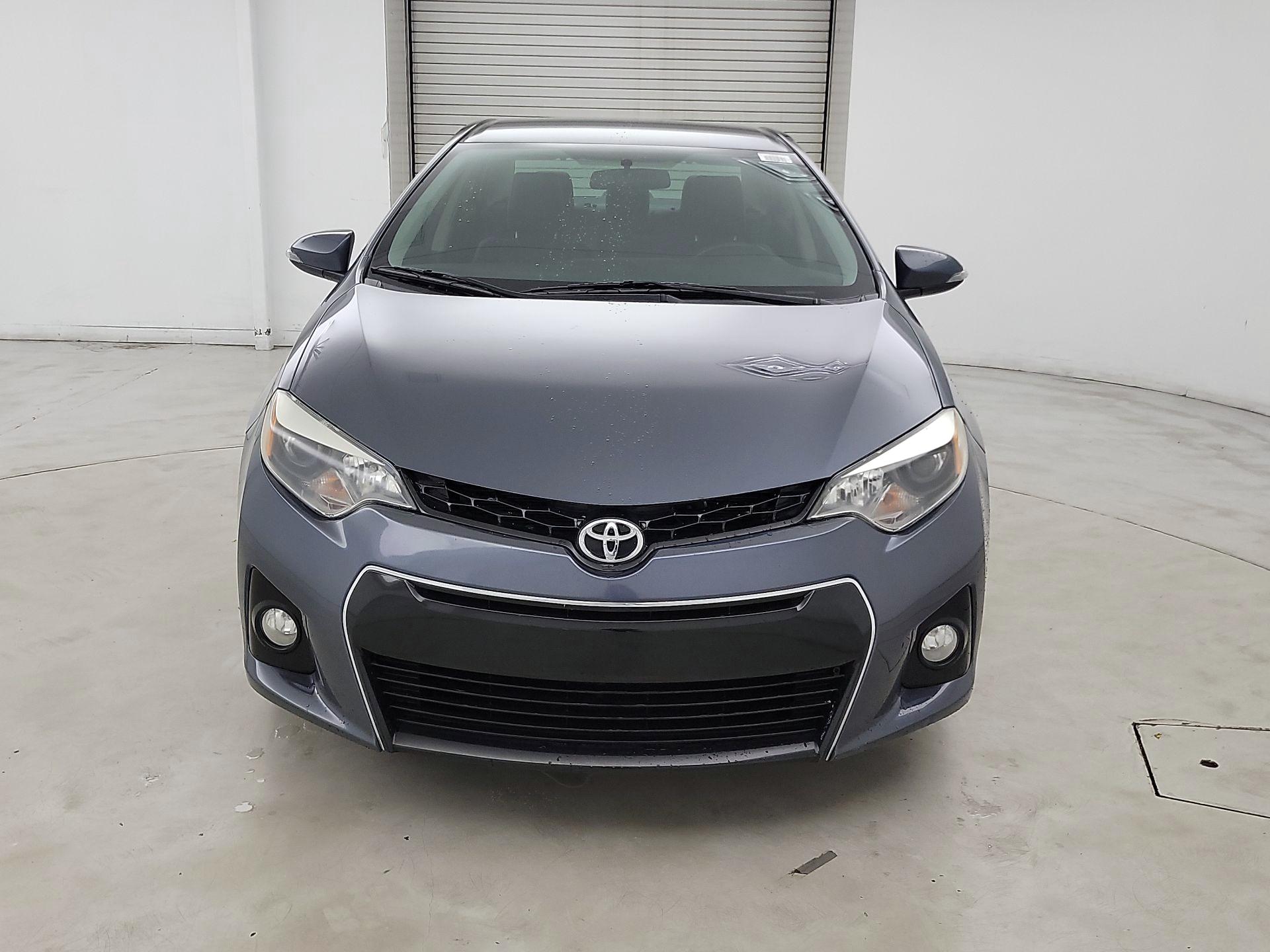 Thumbnail: 2015 Toyota Corolla - 2