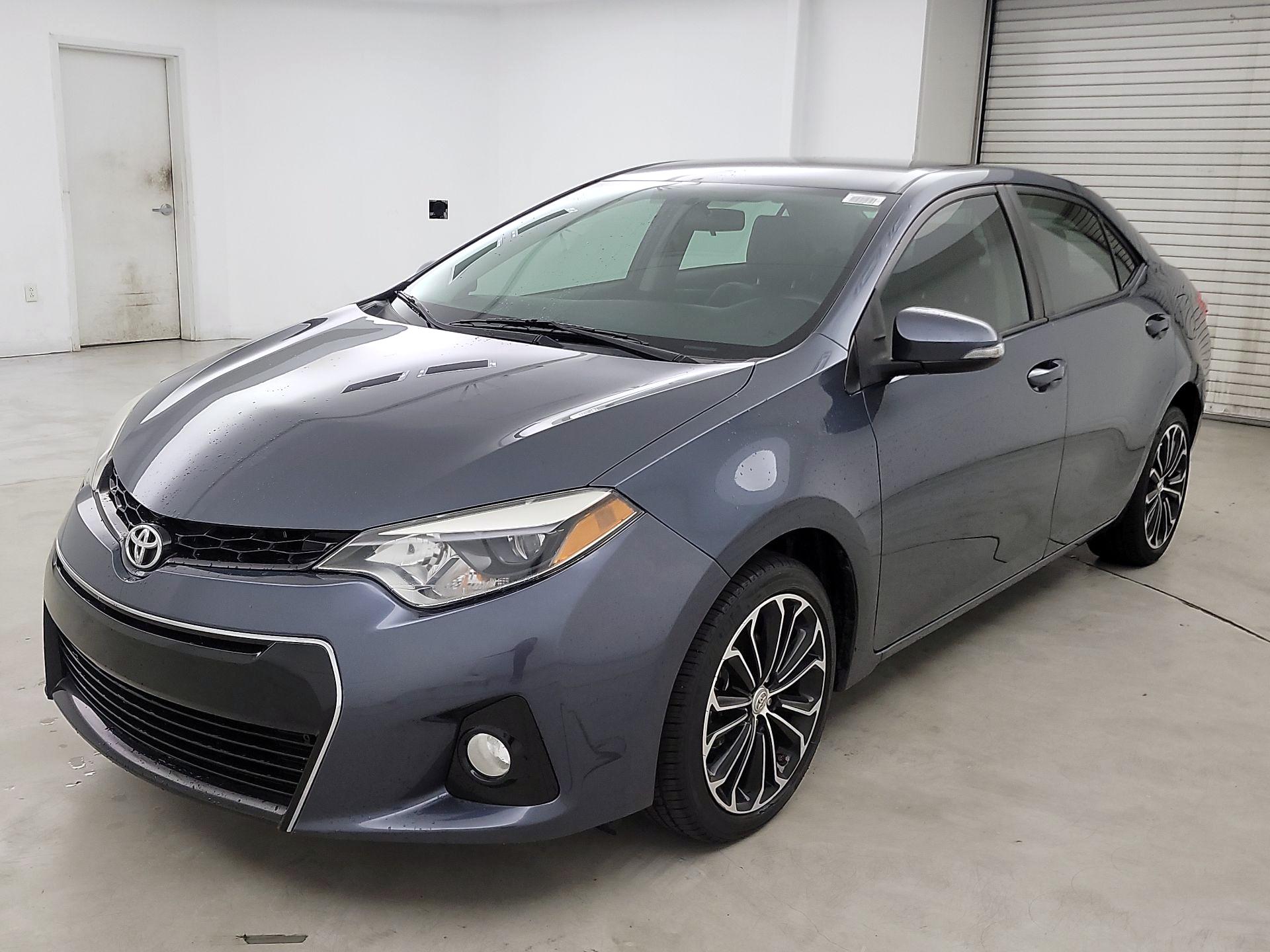 Thumbnail: 2015 Toyota Corolla - 3