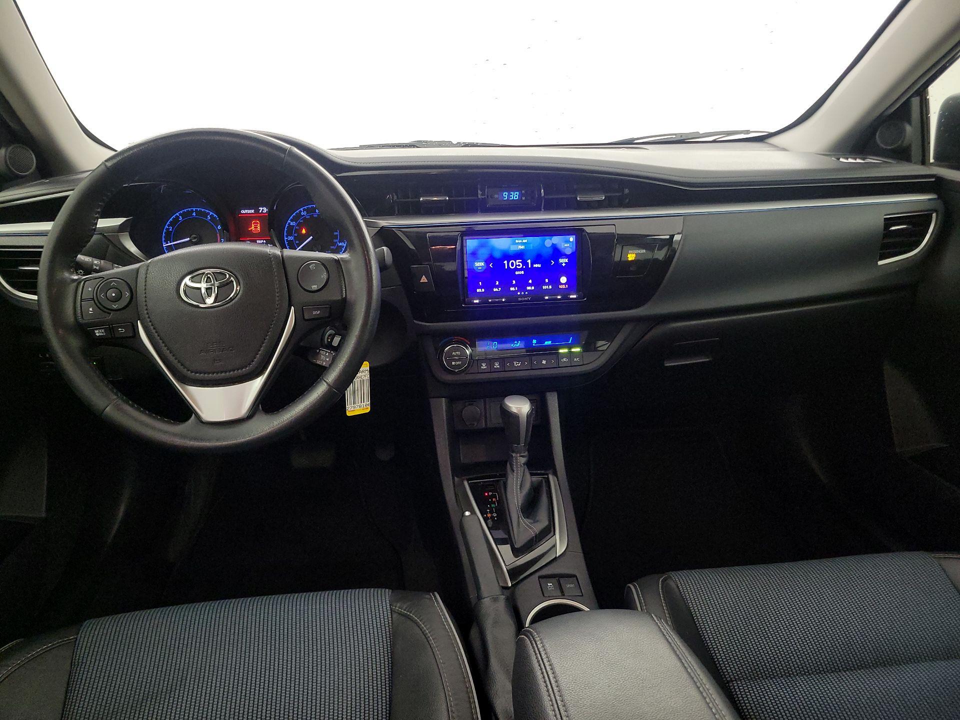Thumbnail: 2015 Toyota Corolla - 8
