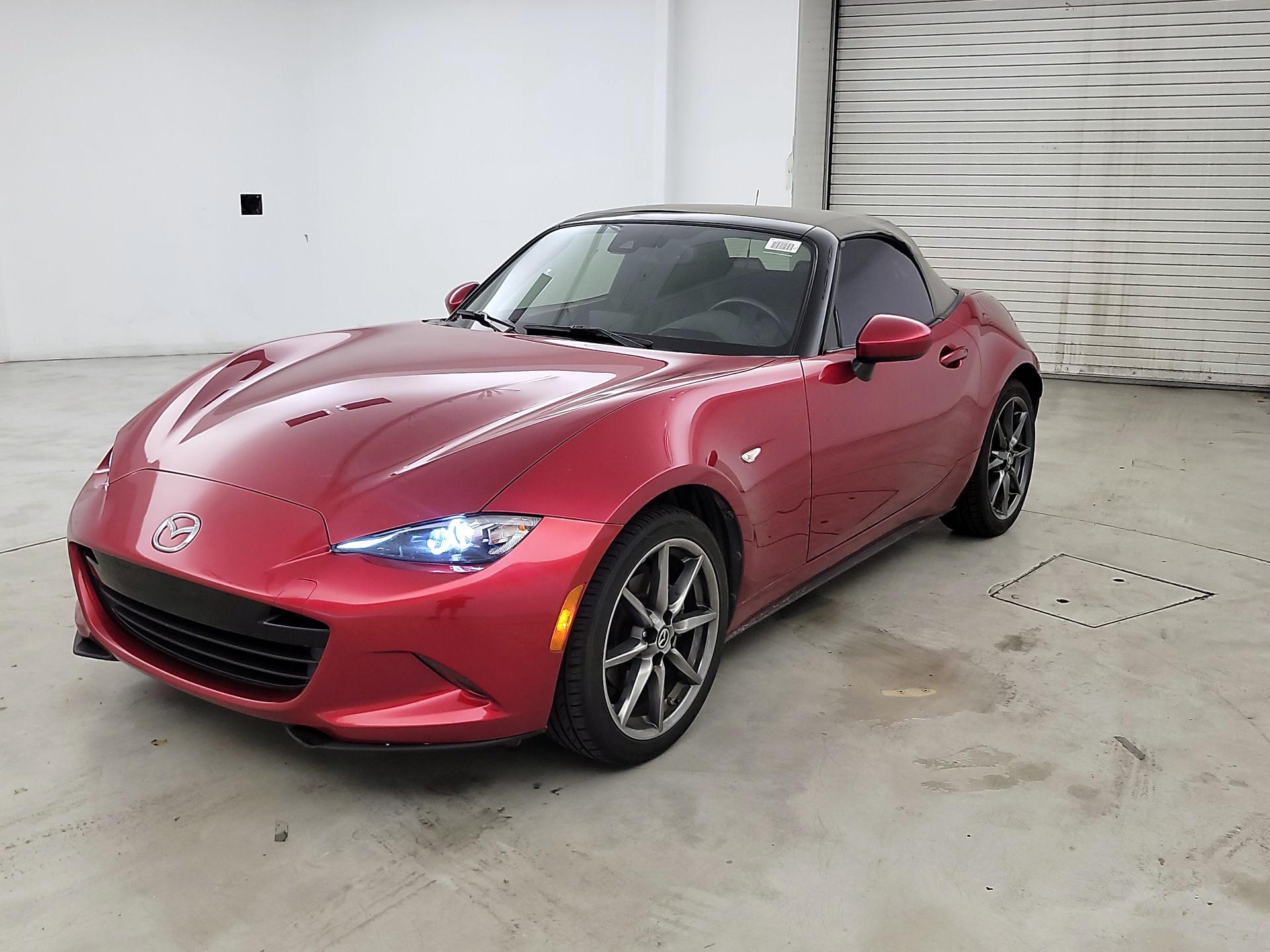 Thumbnail: 2020 Mazda MX-5 Miata - 1