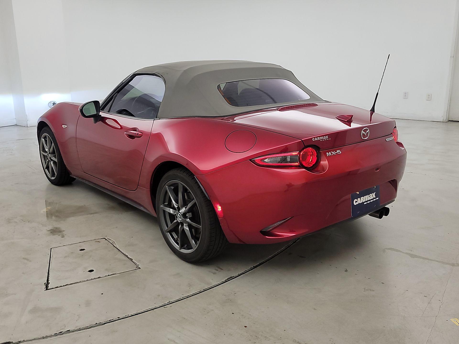 Thumbnail: 2020 Mazda MX-5 Miata - 7