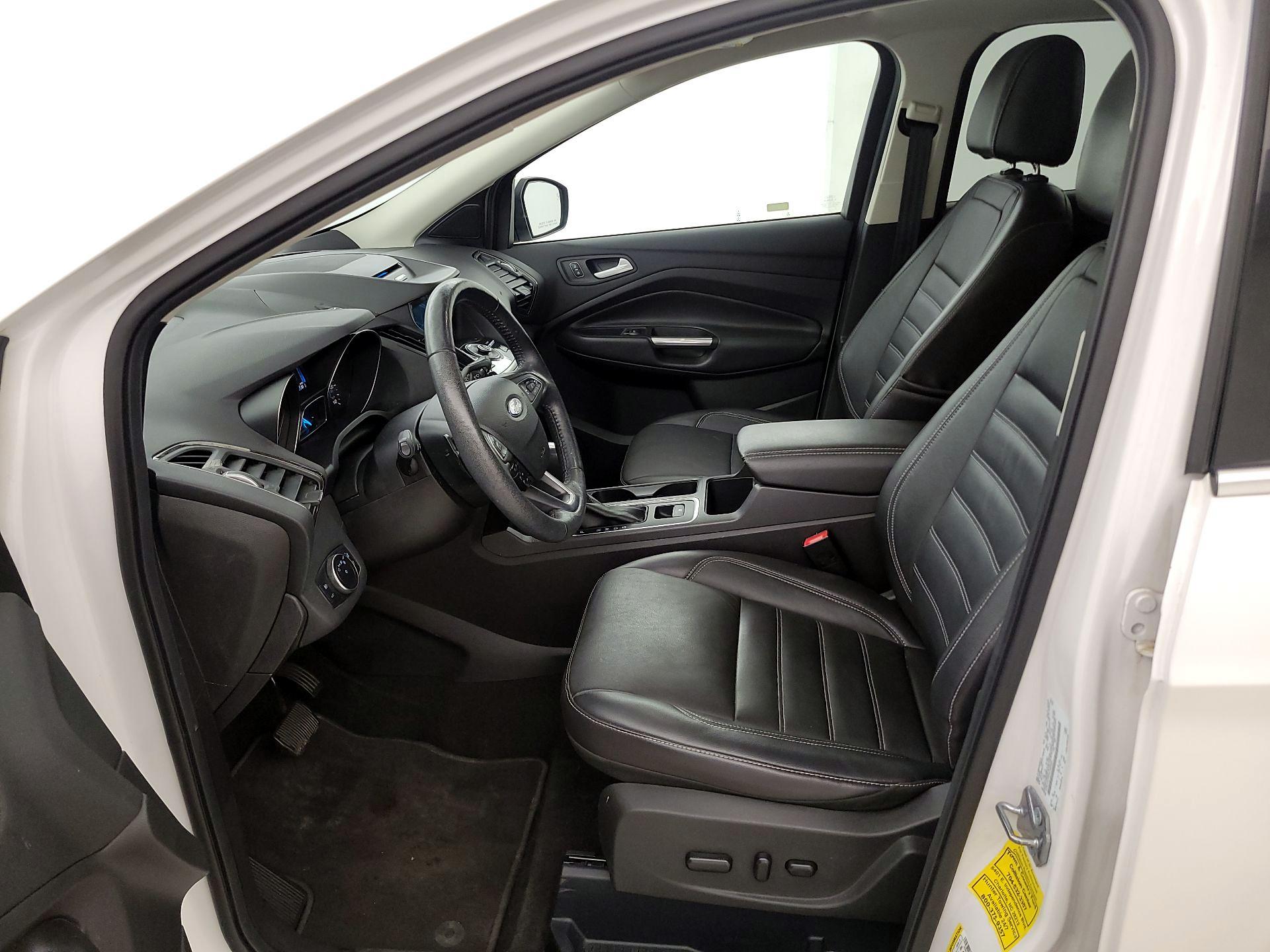 Thumbnail: 2017 Ford Escape - 9