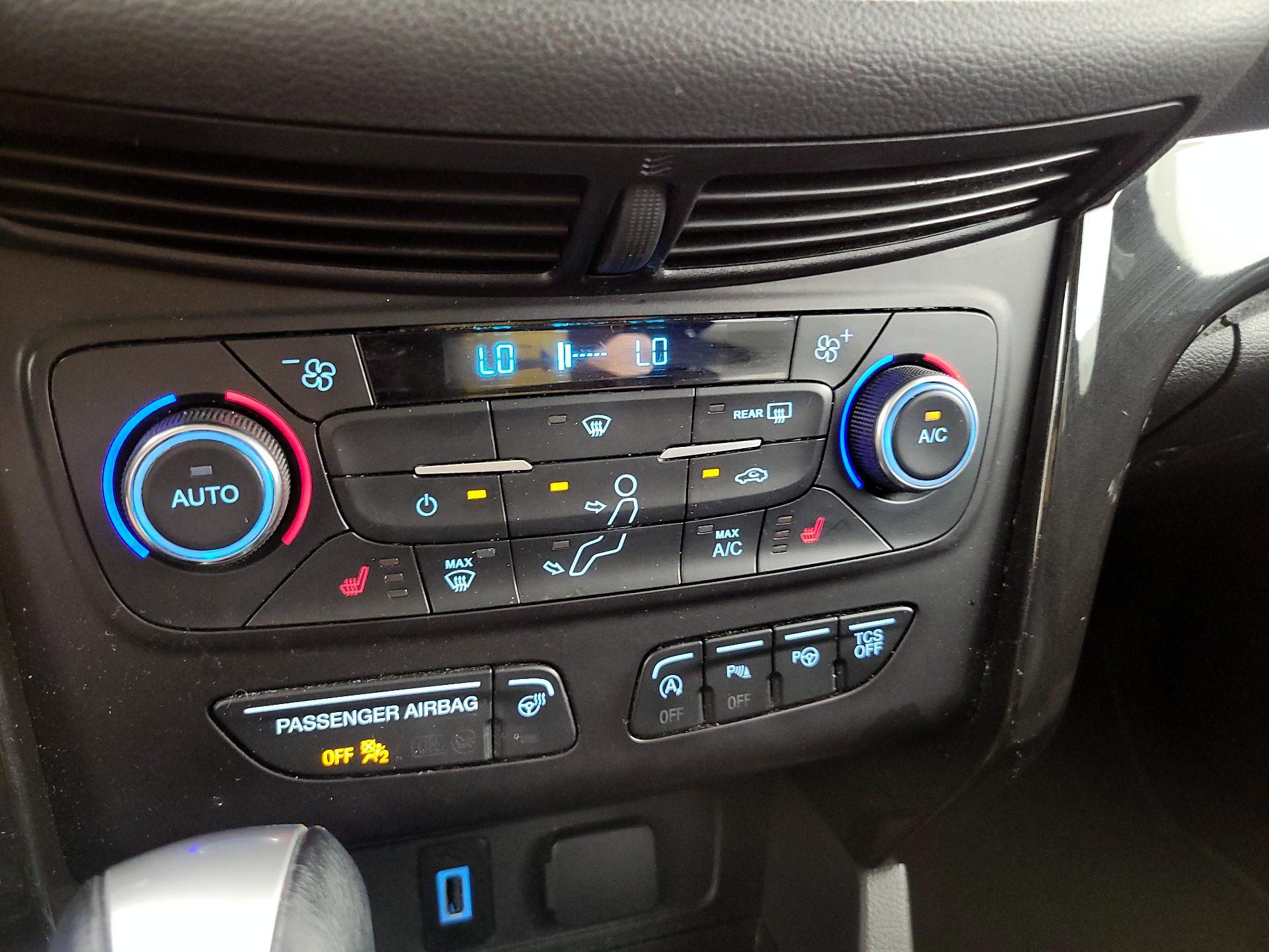 Thumbnail: 2017 Ford Escape - 15