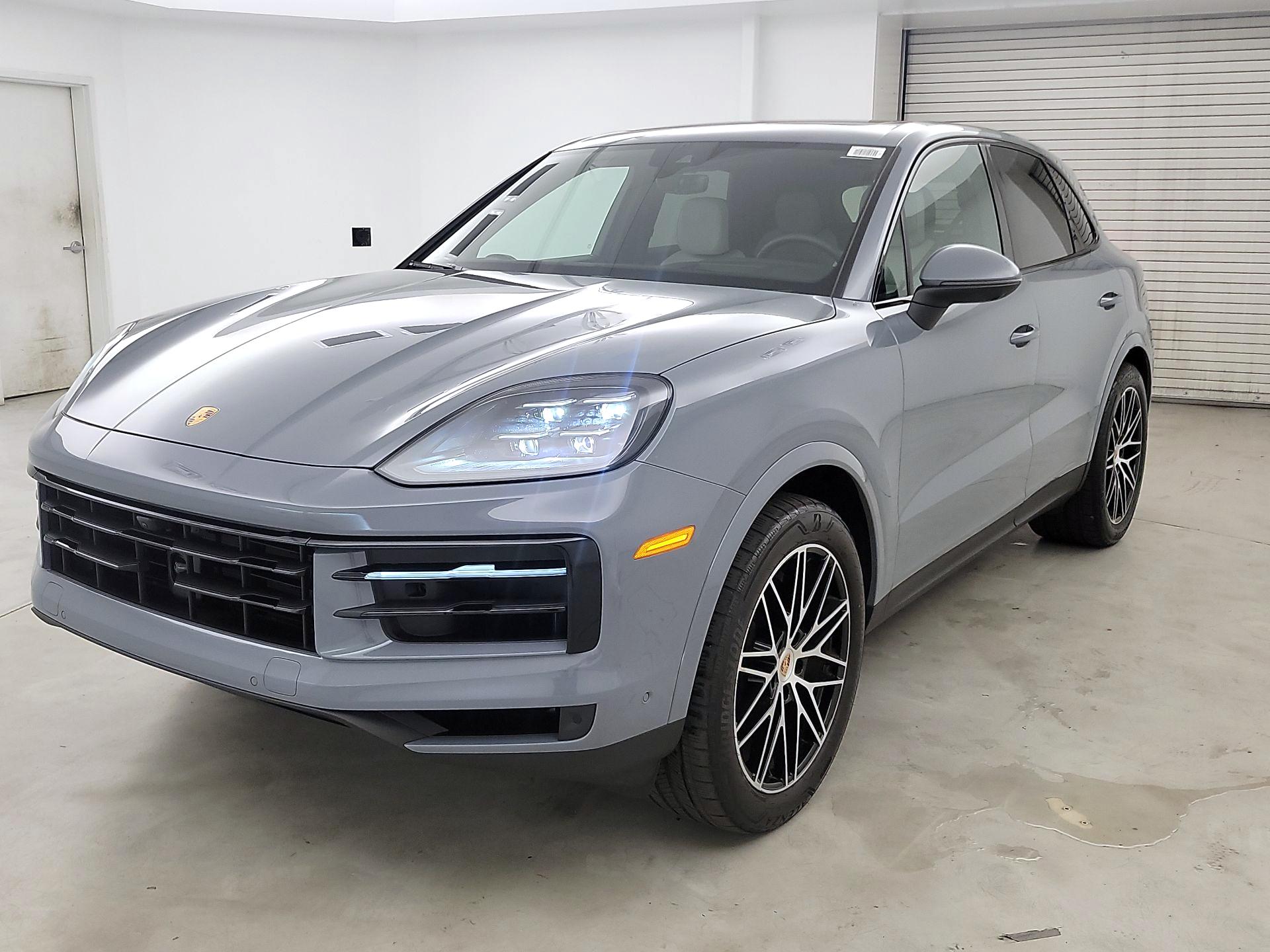 Thumbnail: 2025 Porsche Cayenne - 1