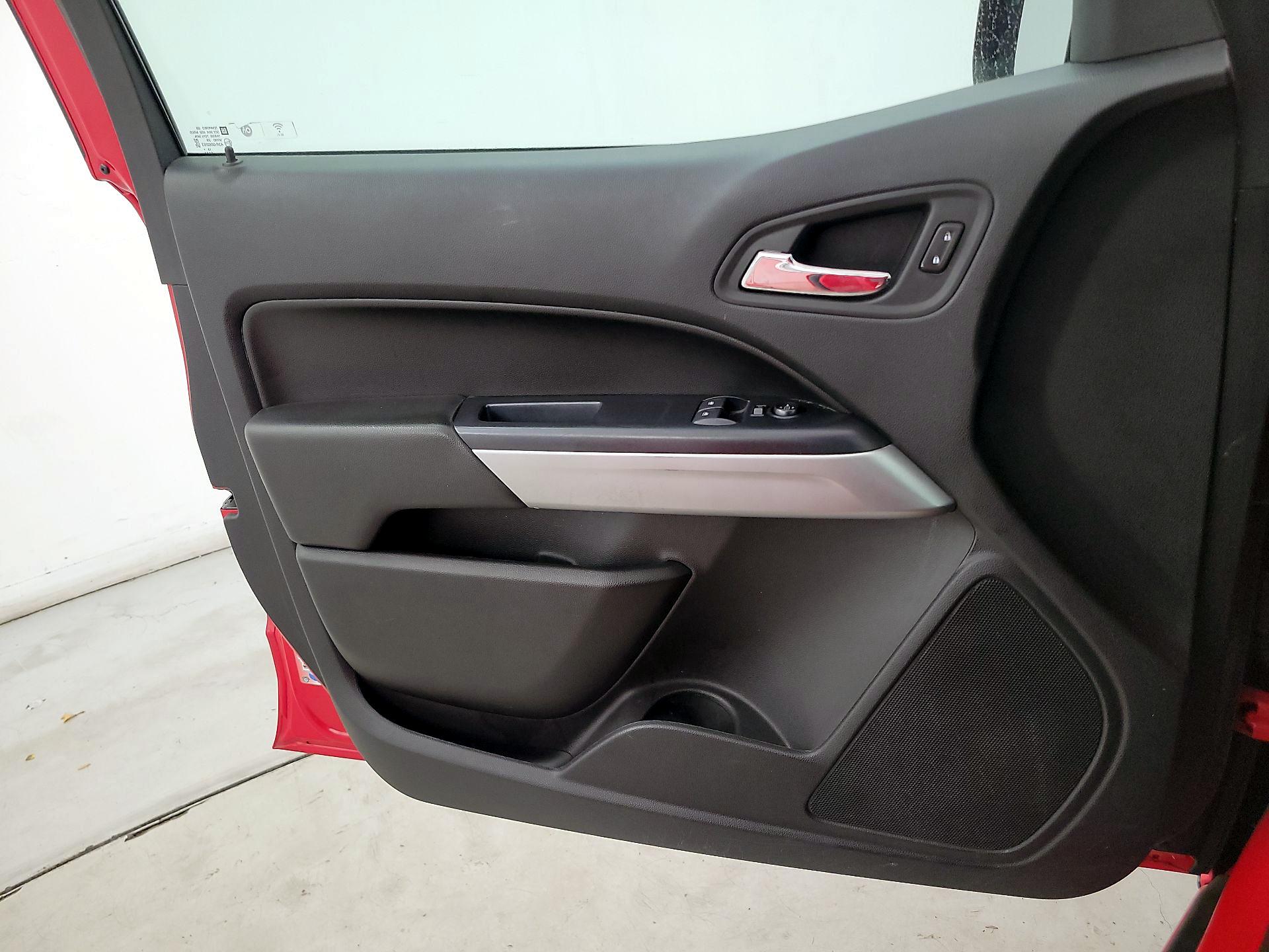 Thumbnail: 2020 Chevrolet Colorado - 12