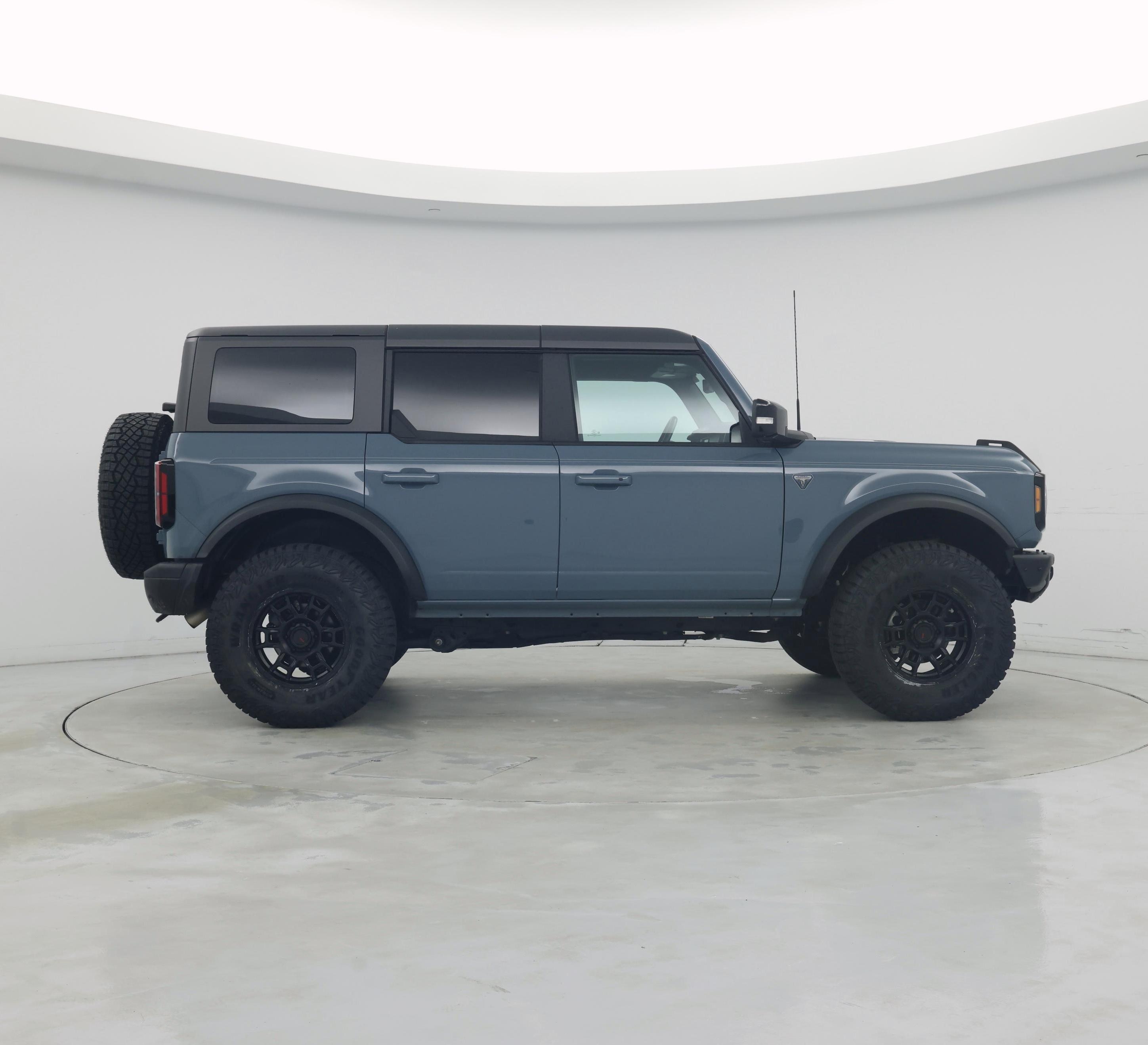 Thumbnail: 2021 Ford Bronco - 7