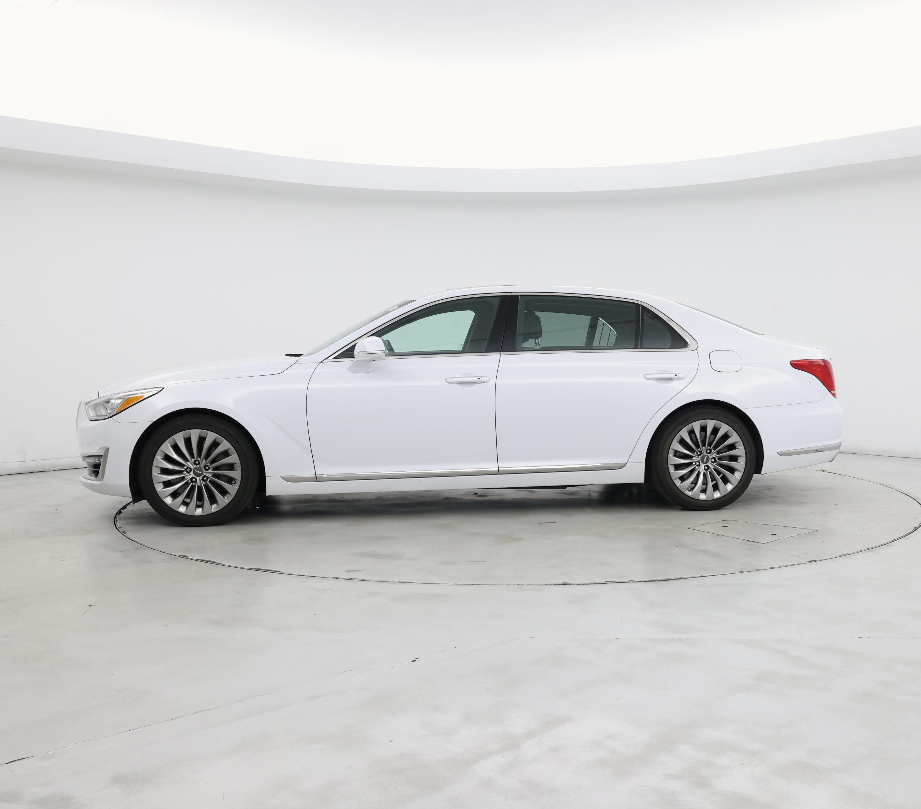Thumbnail: 2018 Genesis G90 - 3