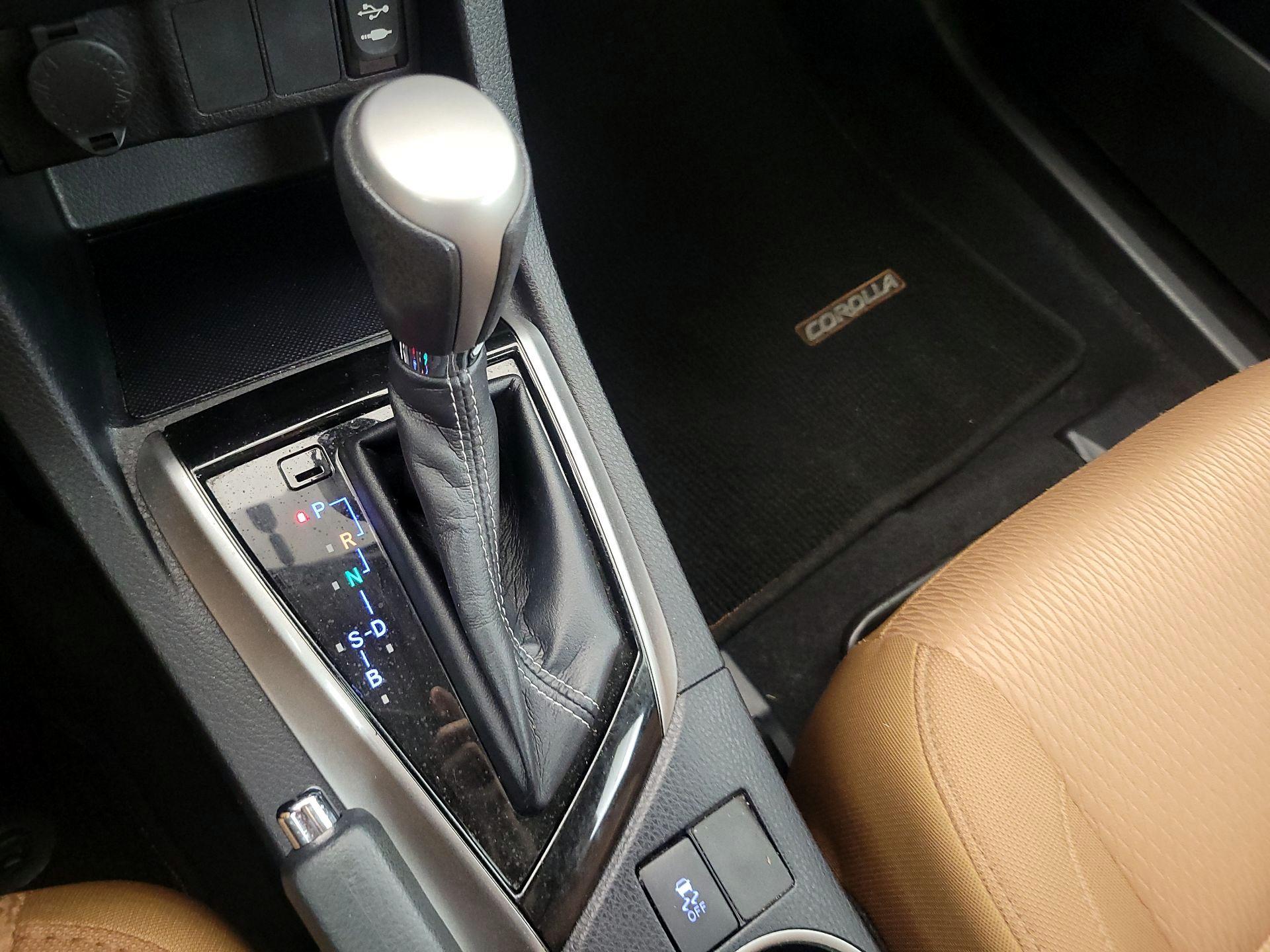 Thumbnail: 2014 Toyota Corolla - 17