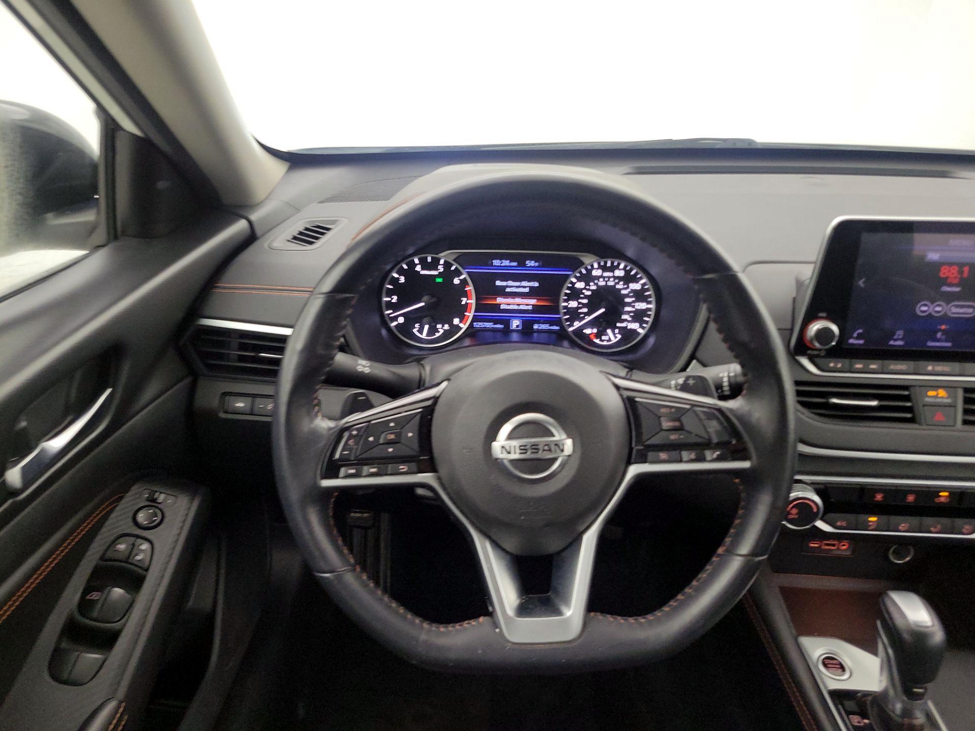 Thumbnail: 2019 Nissan Altima - 10