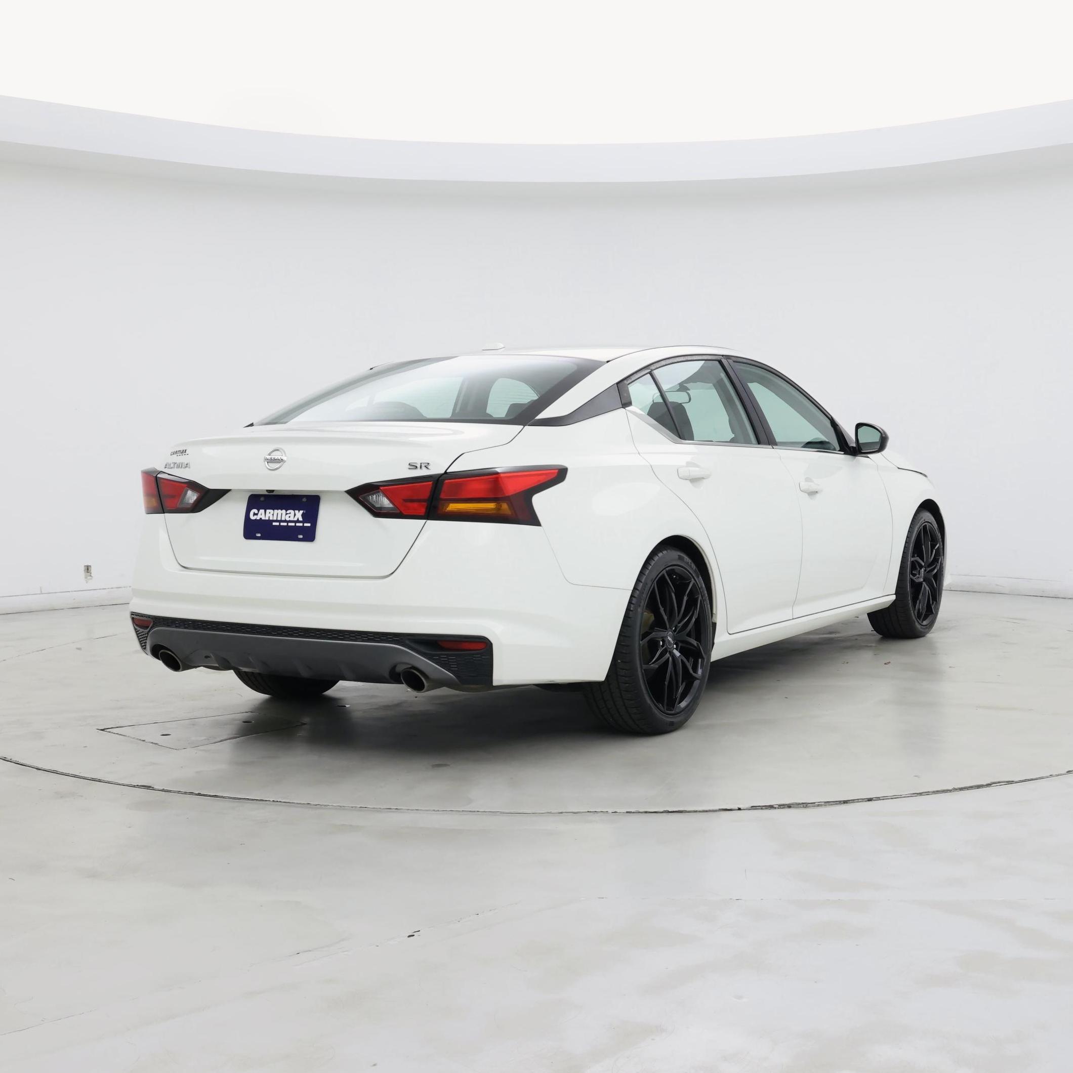 Thumbnail: 2019 Nissan Altima - 8