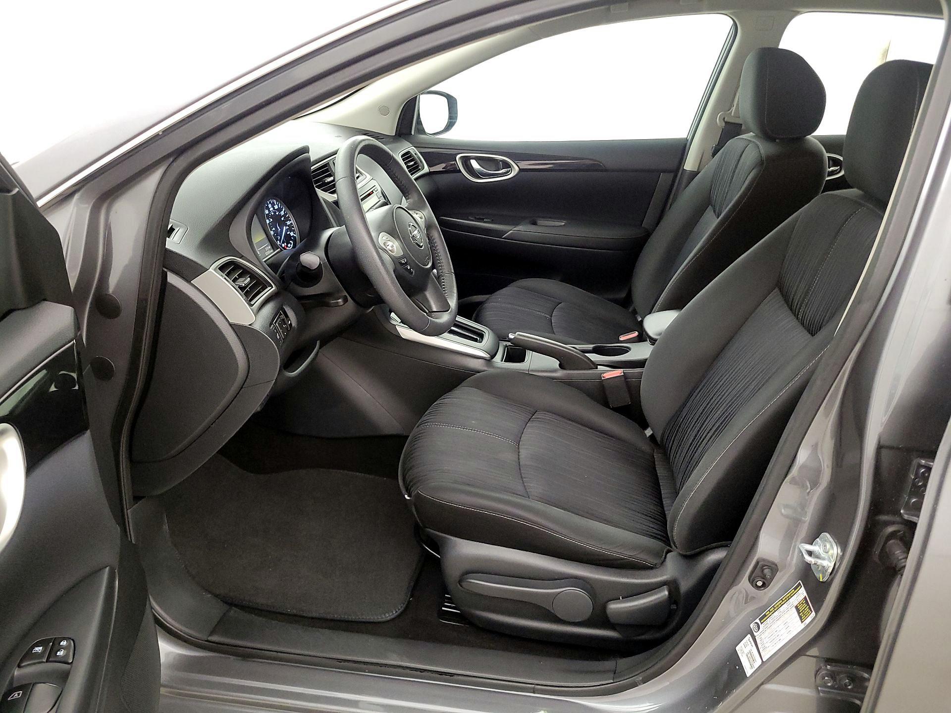 Thumbnail: 2017 Nissan Sentra - 11
